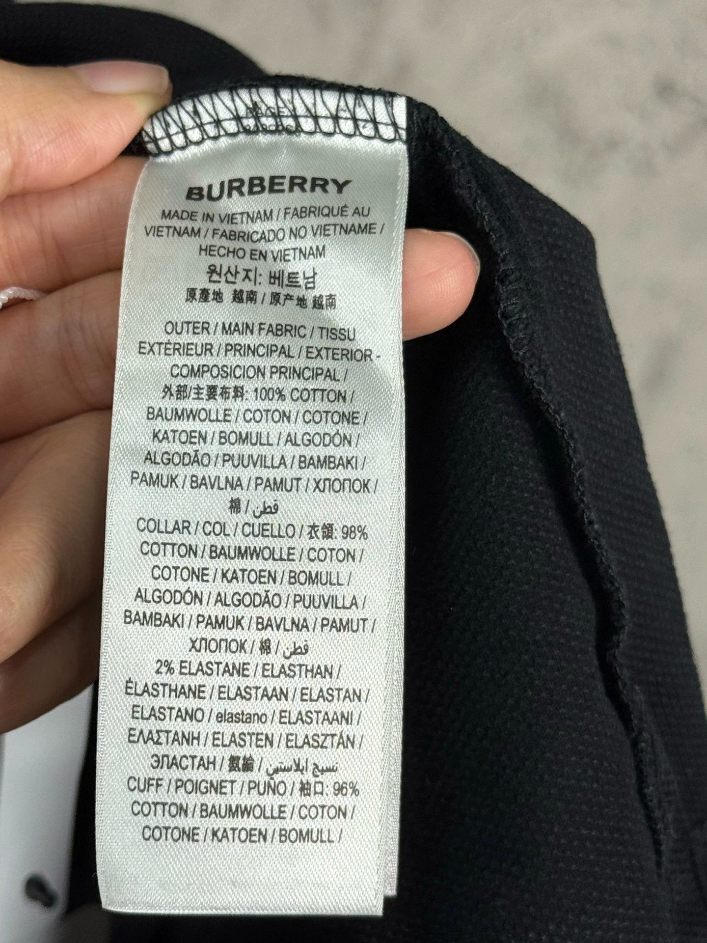 Burberry Classic Black Polo in Size XL Size US XL / EU 56 / 4 - 8 Thumbnail