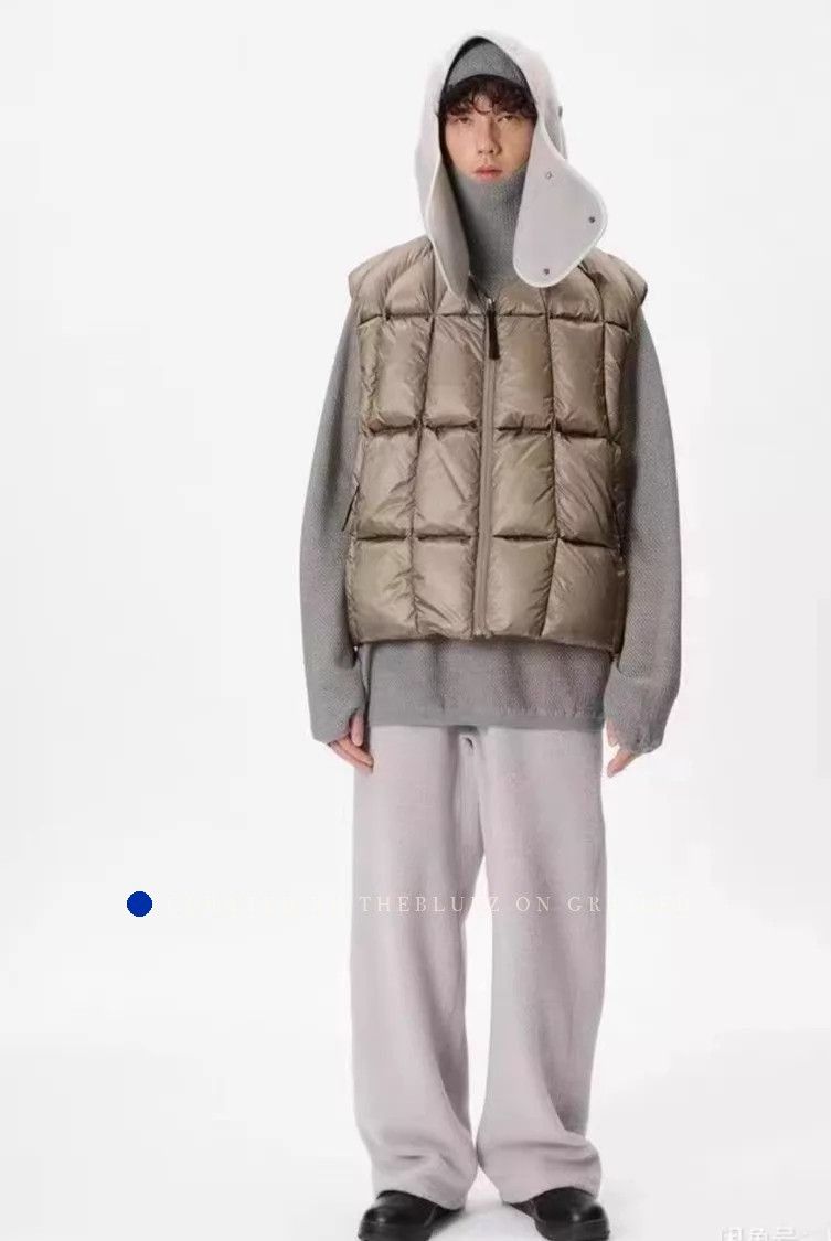 Goldwin Lightweight 3D Down Vest in Beige Size US M / EU 48-50 / 2 - 2 Thumbnail
