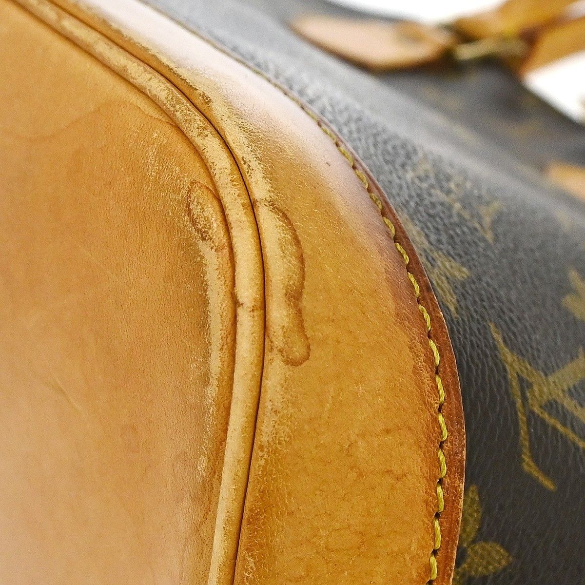 Louis Vuitton Louis Vuitton Alma Handbag Monogram Canvas Size ONE SIZE - 12 Thumbnail