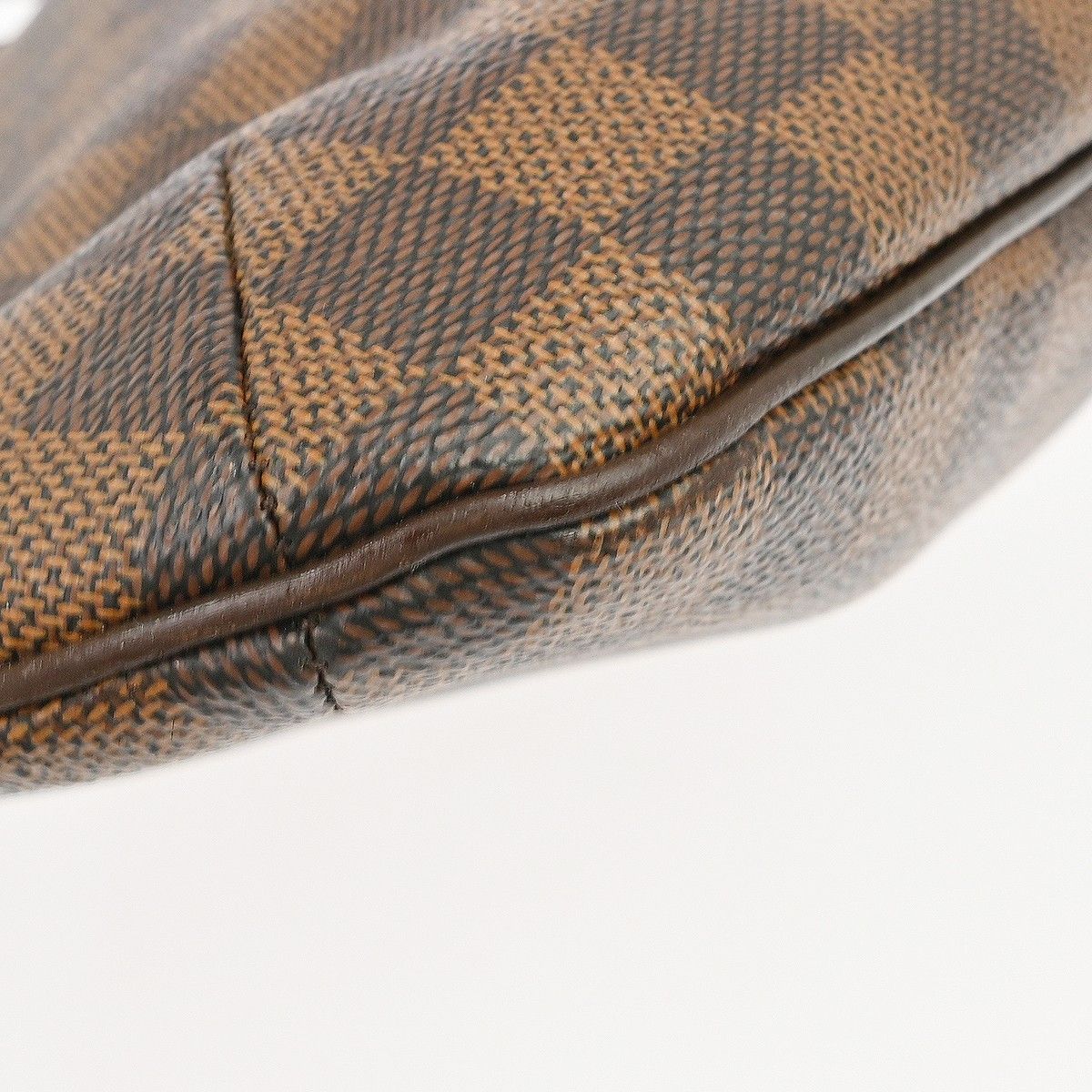 Louis Vuitton Louis Vuitton Bloomsbury Handbag Damier Size ONE SIZE - 8 Thumbnail