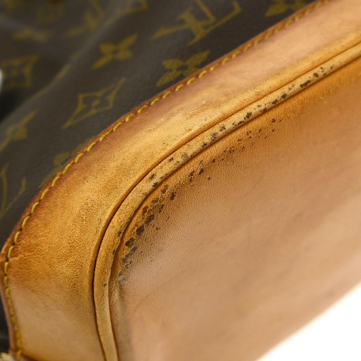 Louis Vuitton Louis Vuitton Alma Handbag Monogram Canvas Size ONE SIZE - 11 Thumbnail
