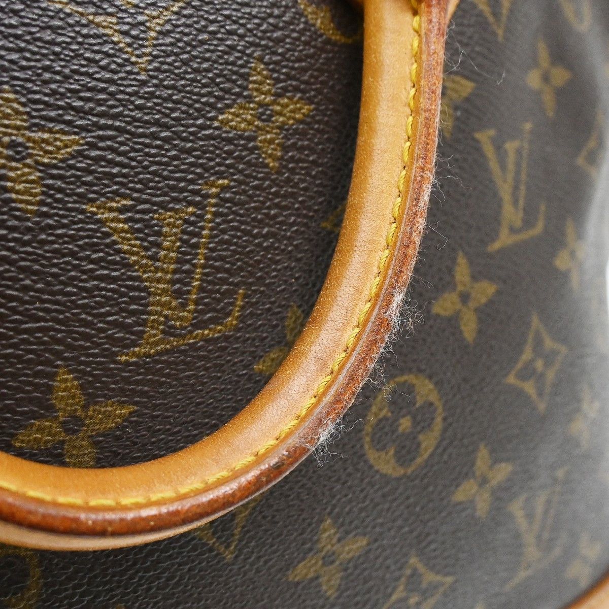 Louis Vuitton Louis Vuitton Alma Handbag Monogram Canvas Size ONE SIZE - 14 Thumbnail