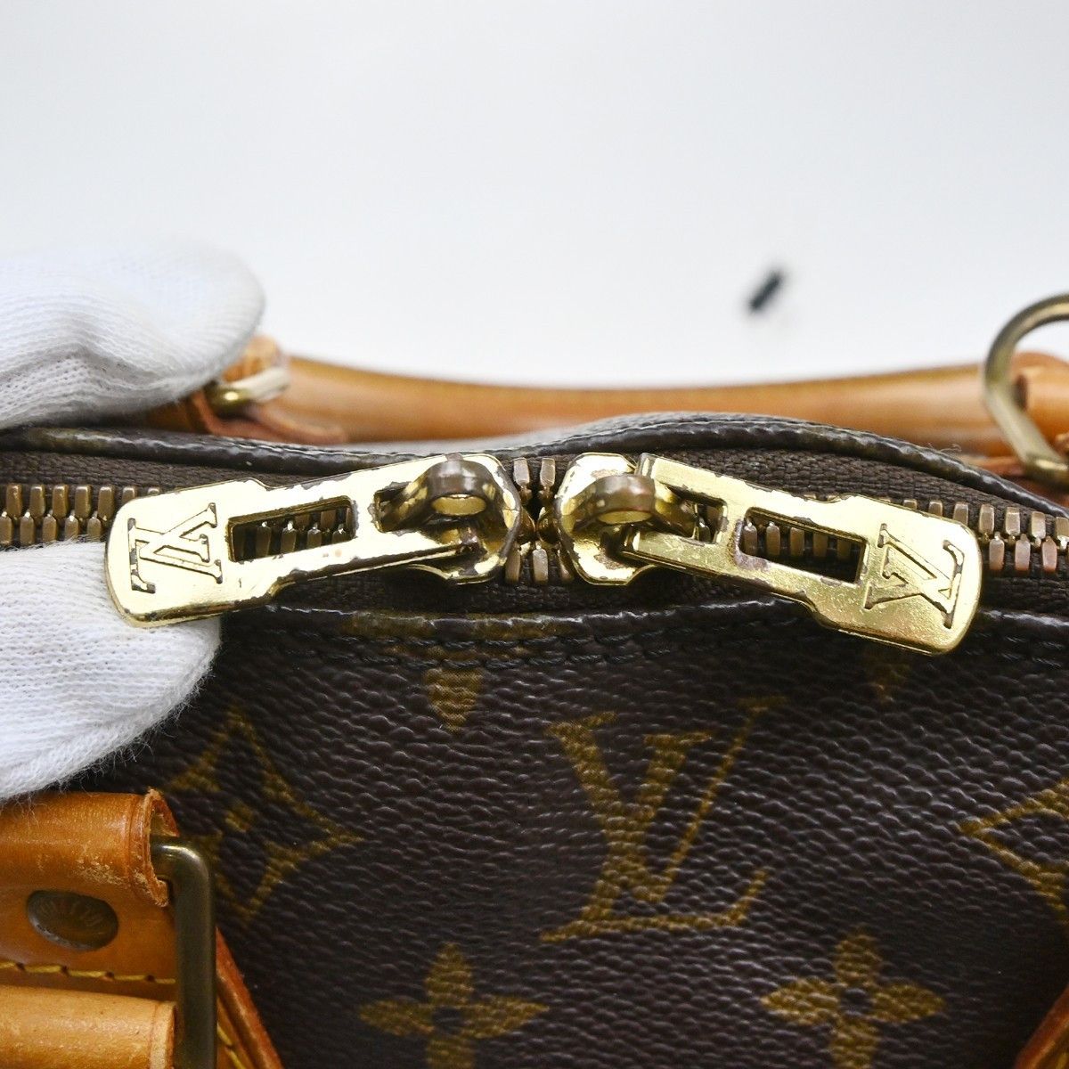 Louis Vuitton Louis Vuitton Alma Handbag Monogram Canvas Size ONE SIZE - 11 Thumbnail