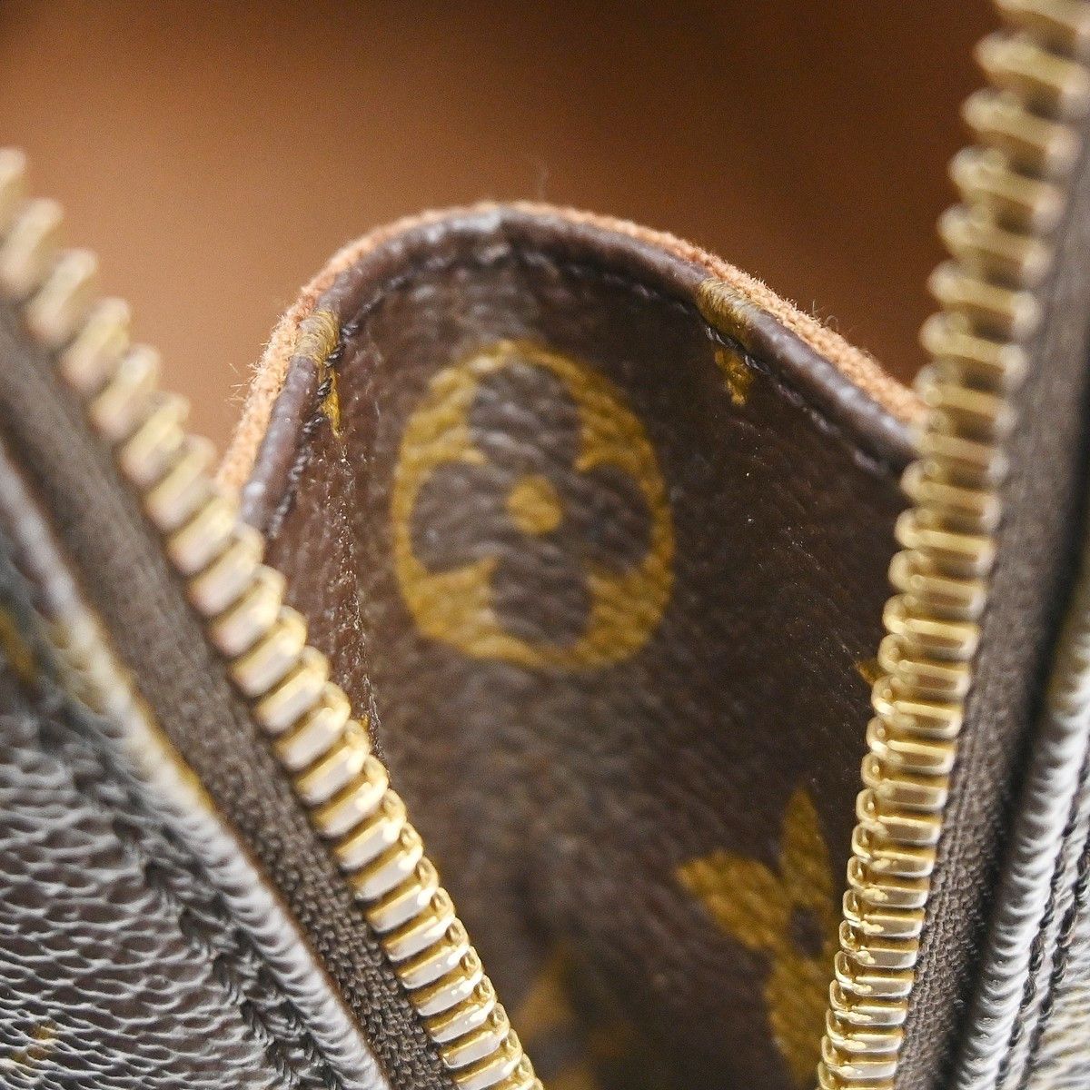 Louis Vuitton Louis Vuitton Alma Handbag Monogram Canvas Size ONE SIZE - 16 Thumbnail