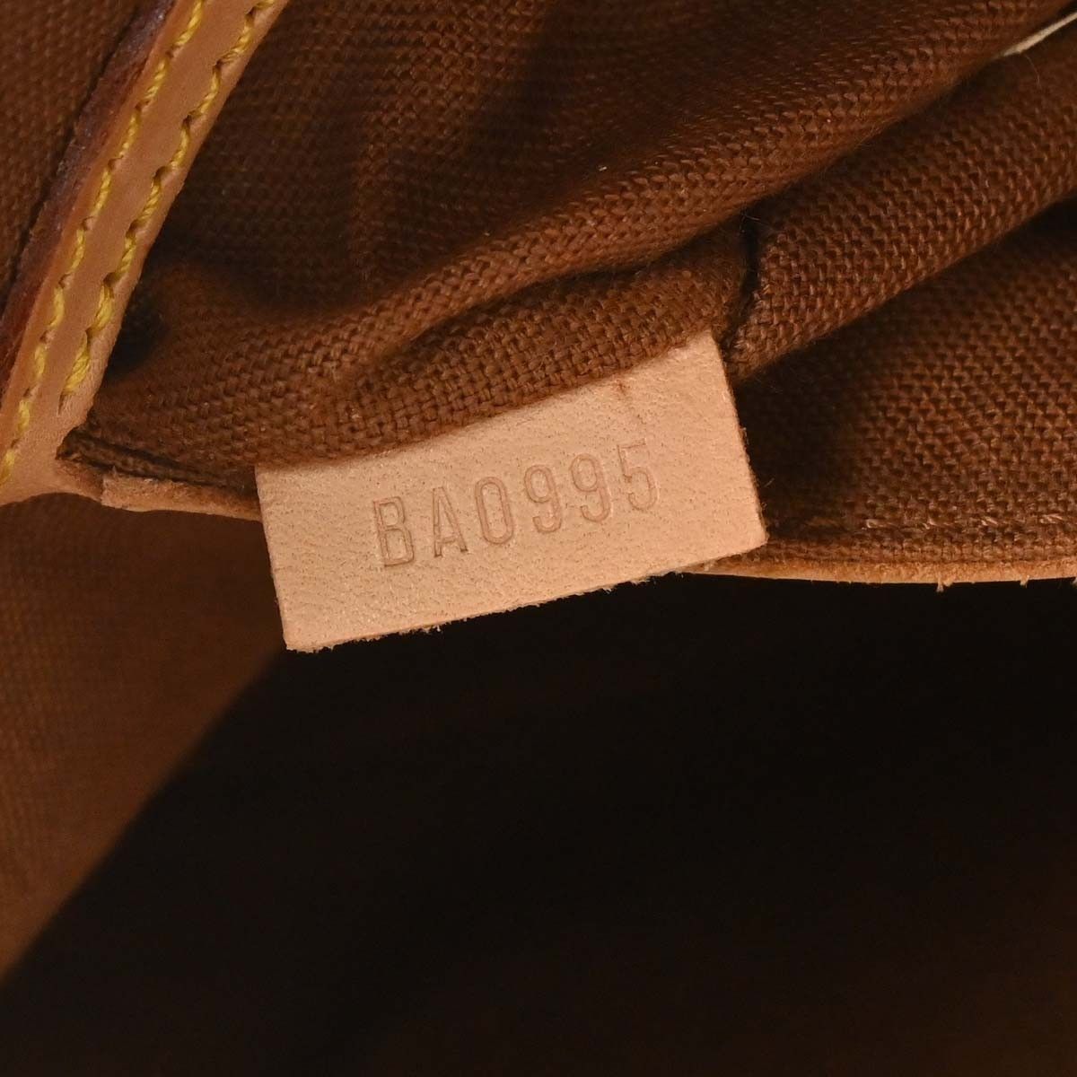 Louis Vuitton Louis Vuitton Alma Handbag Monogram Canvas Size ONE SIZE - 5 Thumbnail
