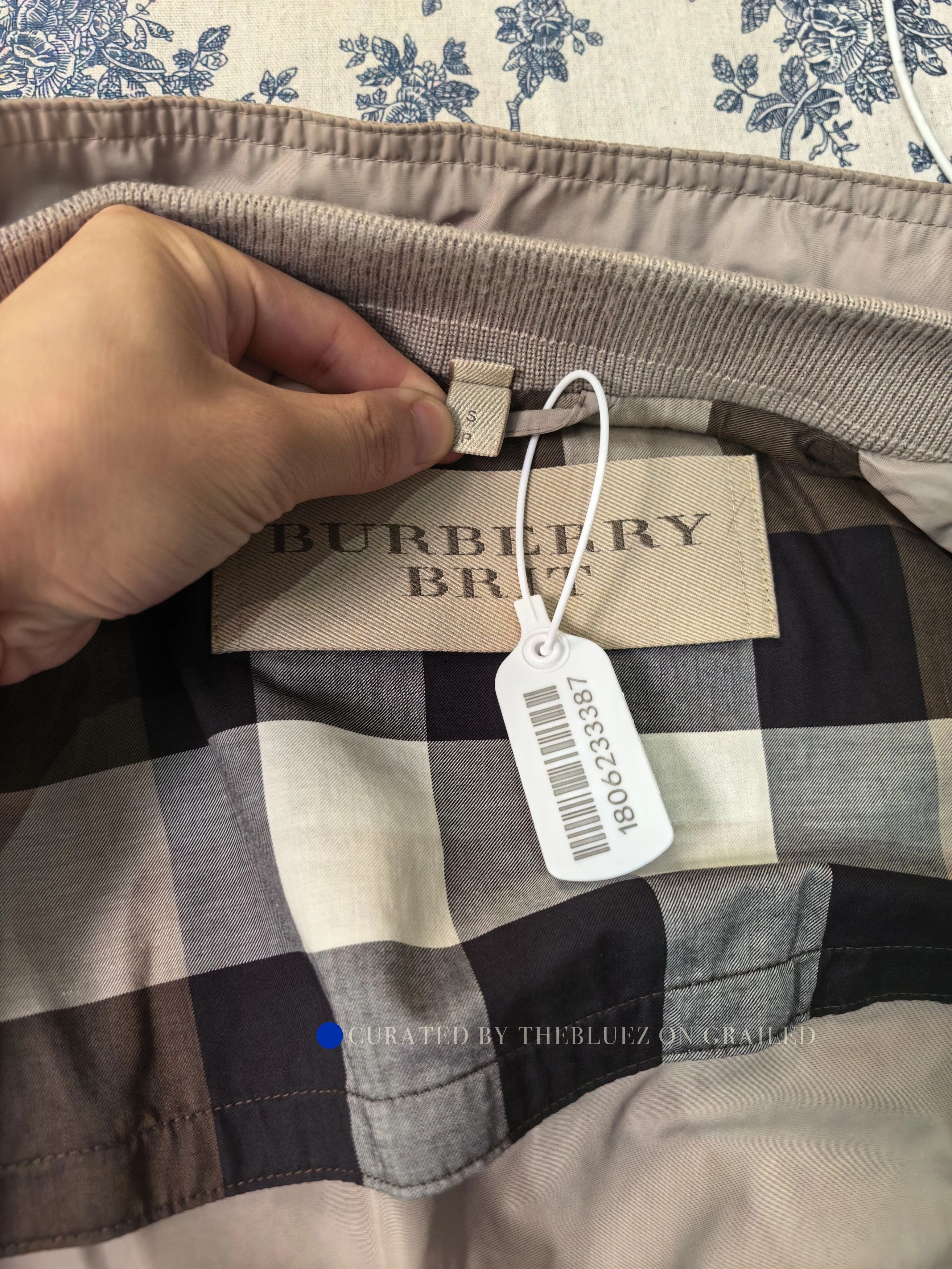 Burberry Stylish Embroidered Horseferry Jacket Size US S / EU 44-46 / 1 - 3 Thumbnail