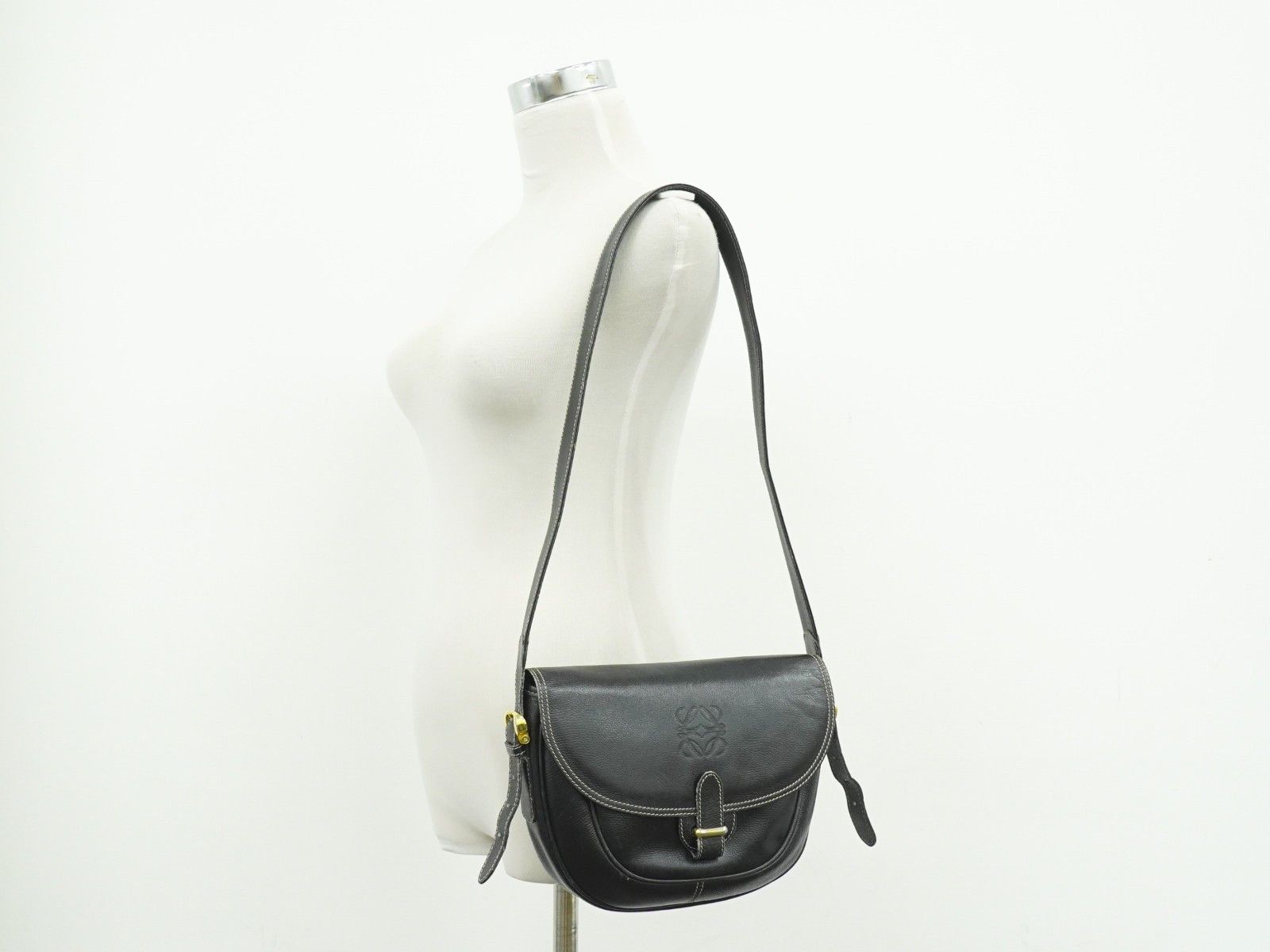 Loewe Loewe Anagram Shoulder Bag Leather Size ONE SIZE - 8 Thumbnail