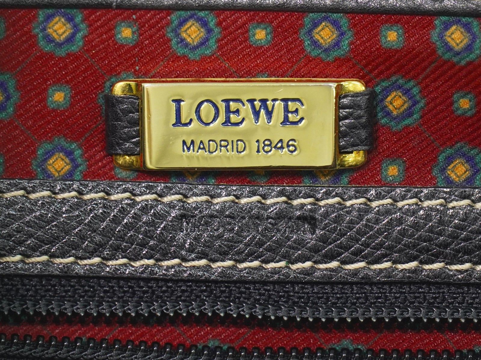 Loewe Loewe Anagram Shoulder Bag Leather Size ONE SIZE - 4 Thumbnail