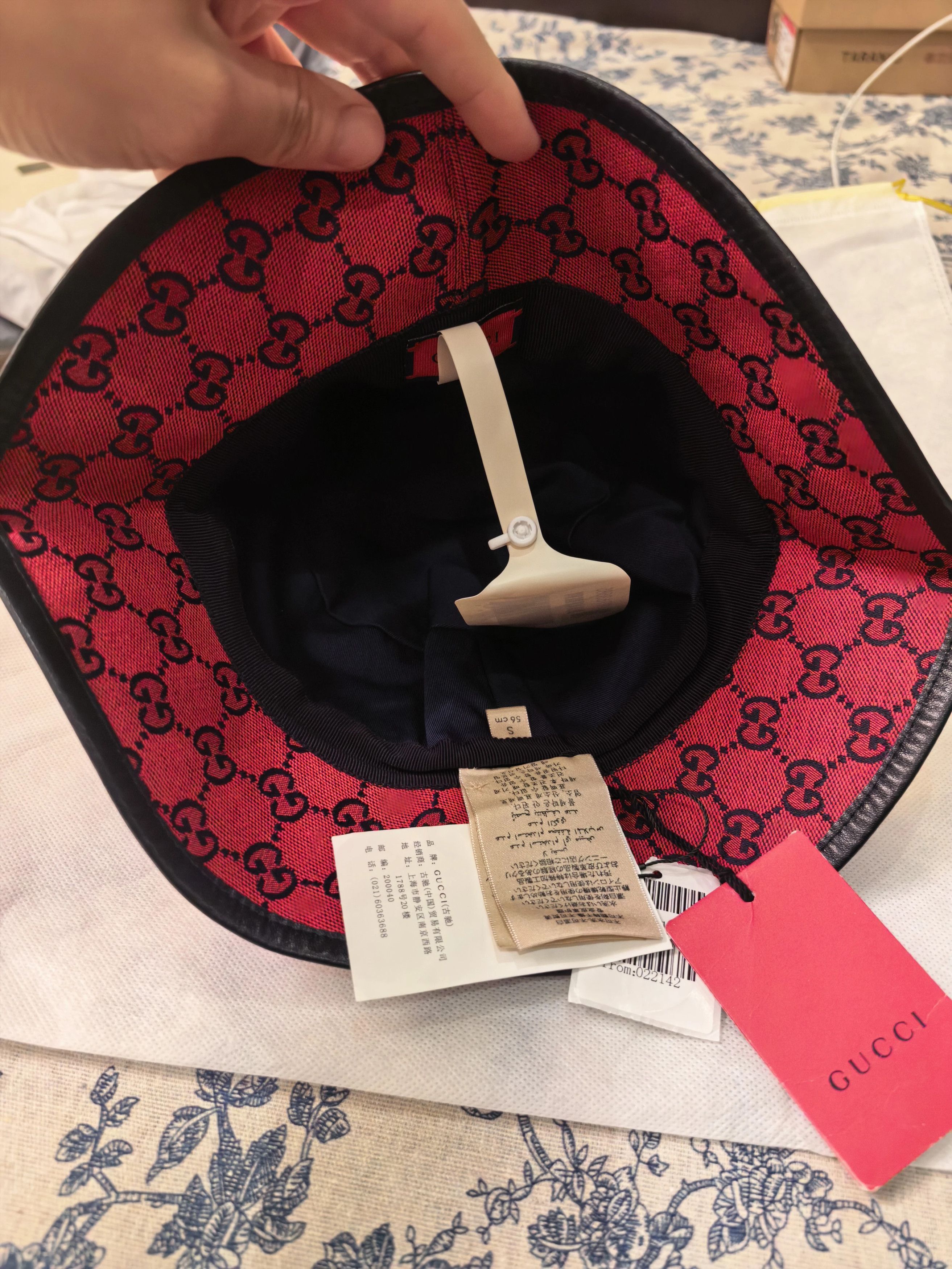 Gucci Red Full Print Logo Bucket Hat Size ONE SIZE - 3 Thumbnail
