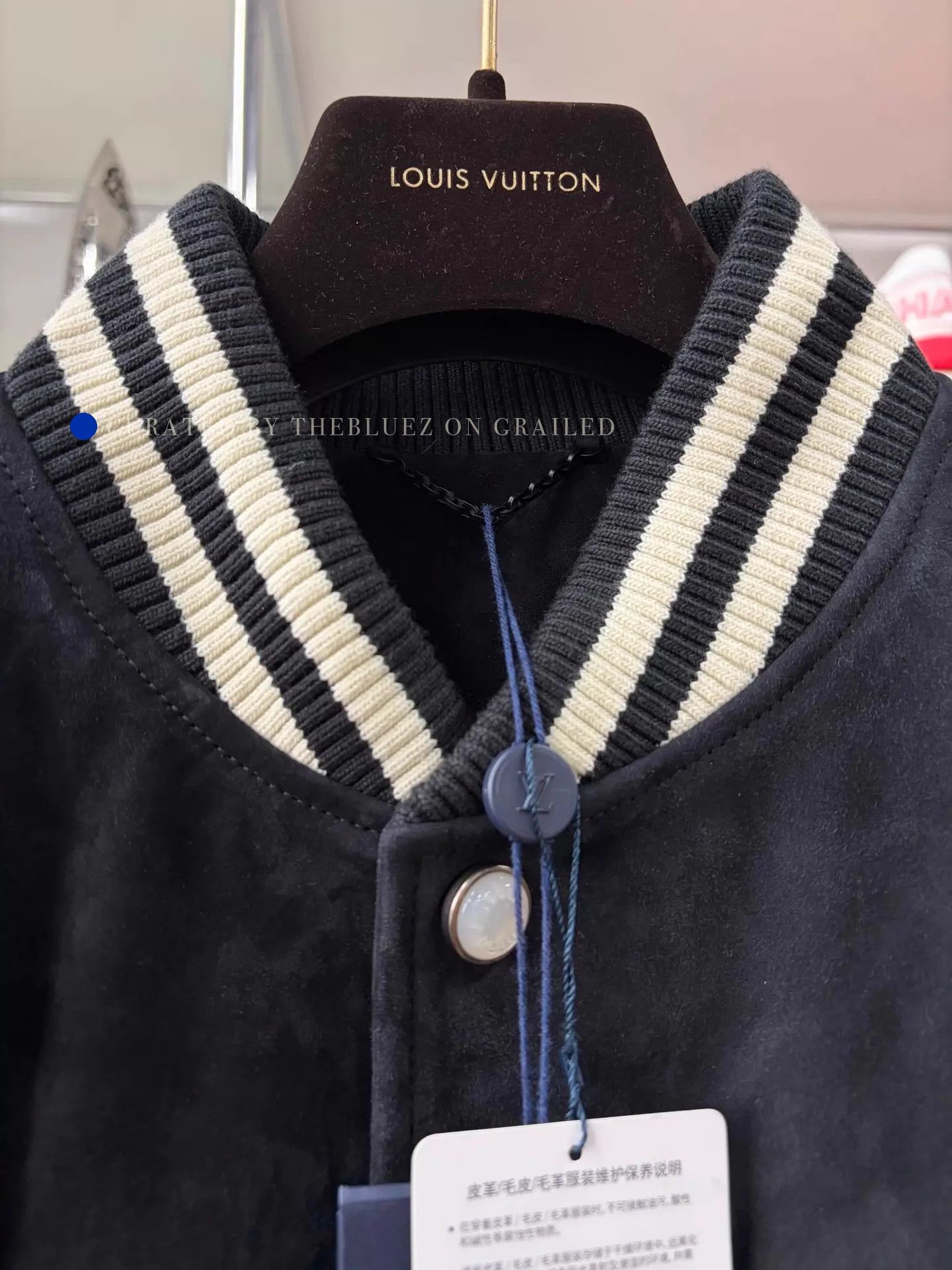 Louis Vuitton Black Suede Jacket with Pearl Buttons Size US M / EU 48-50 / 2 - 2 Thumbnail