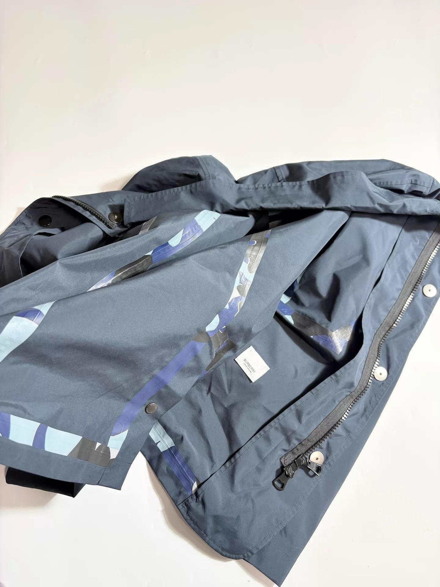 Burberry Vintage Taped Jacket in Blue Size US M / EU 48-50 / 2 - 3 Thumbnail