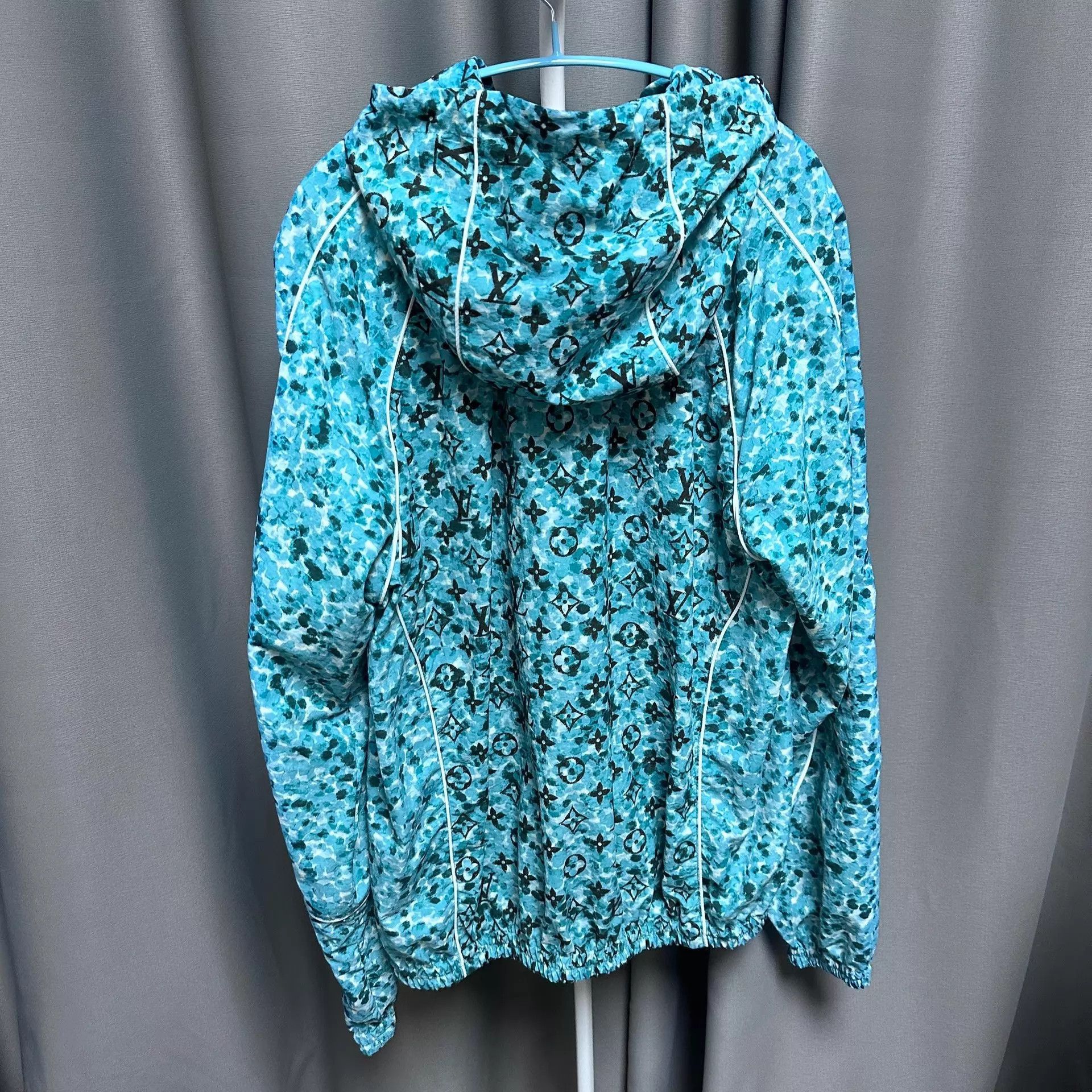 Louis Vuitton Logo All Over Hooded Blue Jacket Size US M / EU 48-50 / 2 - 2 Thumbnail