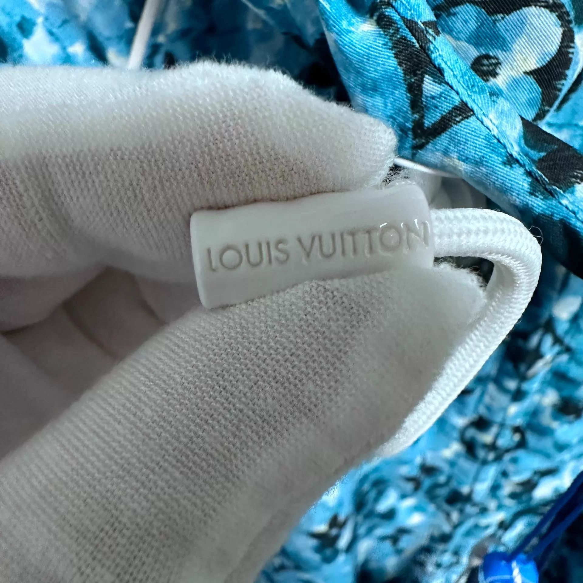 Louis Vuitton Logo All Over Hooded Blue Jacket Size US M / EU 48-50 / 2 - 4 Thumbnail