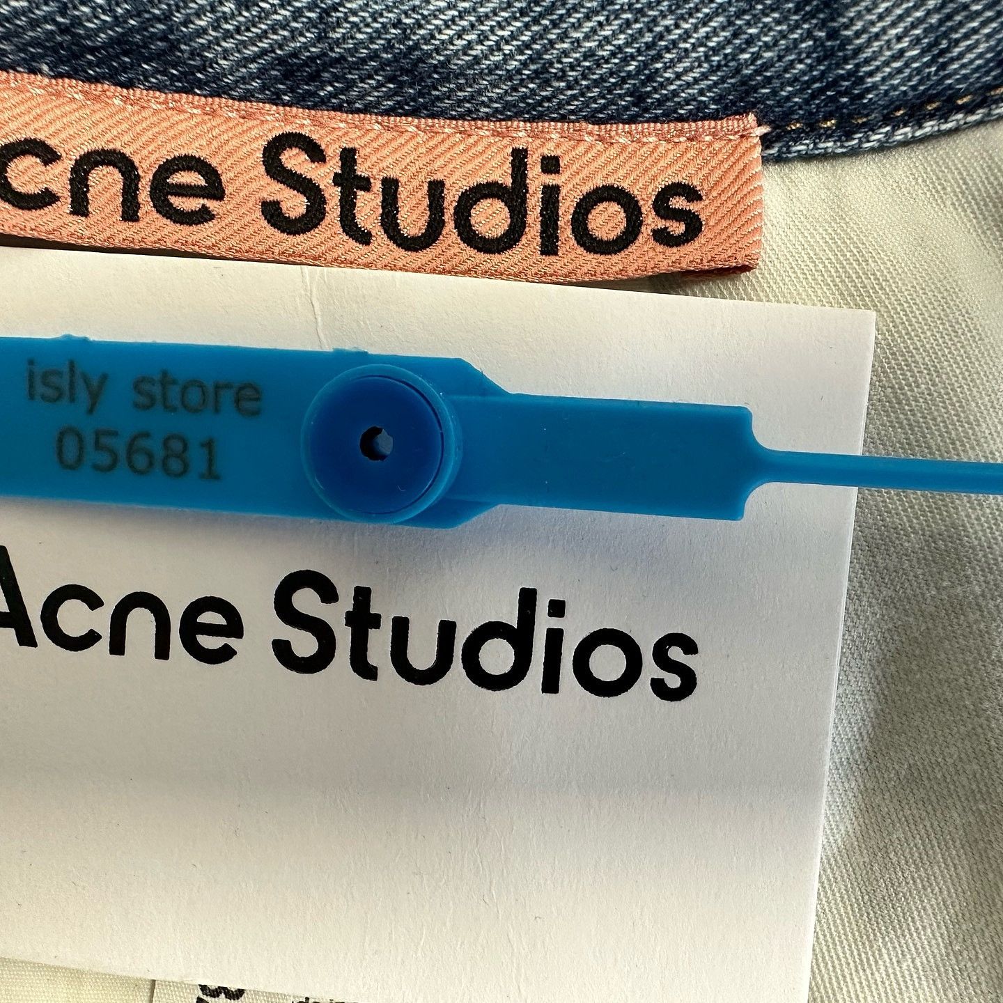 Acne Studios Acne Studios Washed Denim Jacket Size XXS Size US XXS / EU 40 - 3 Thumbnail
