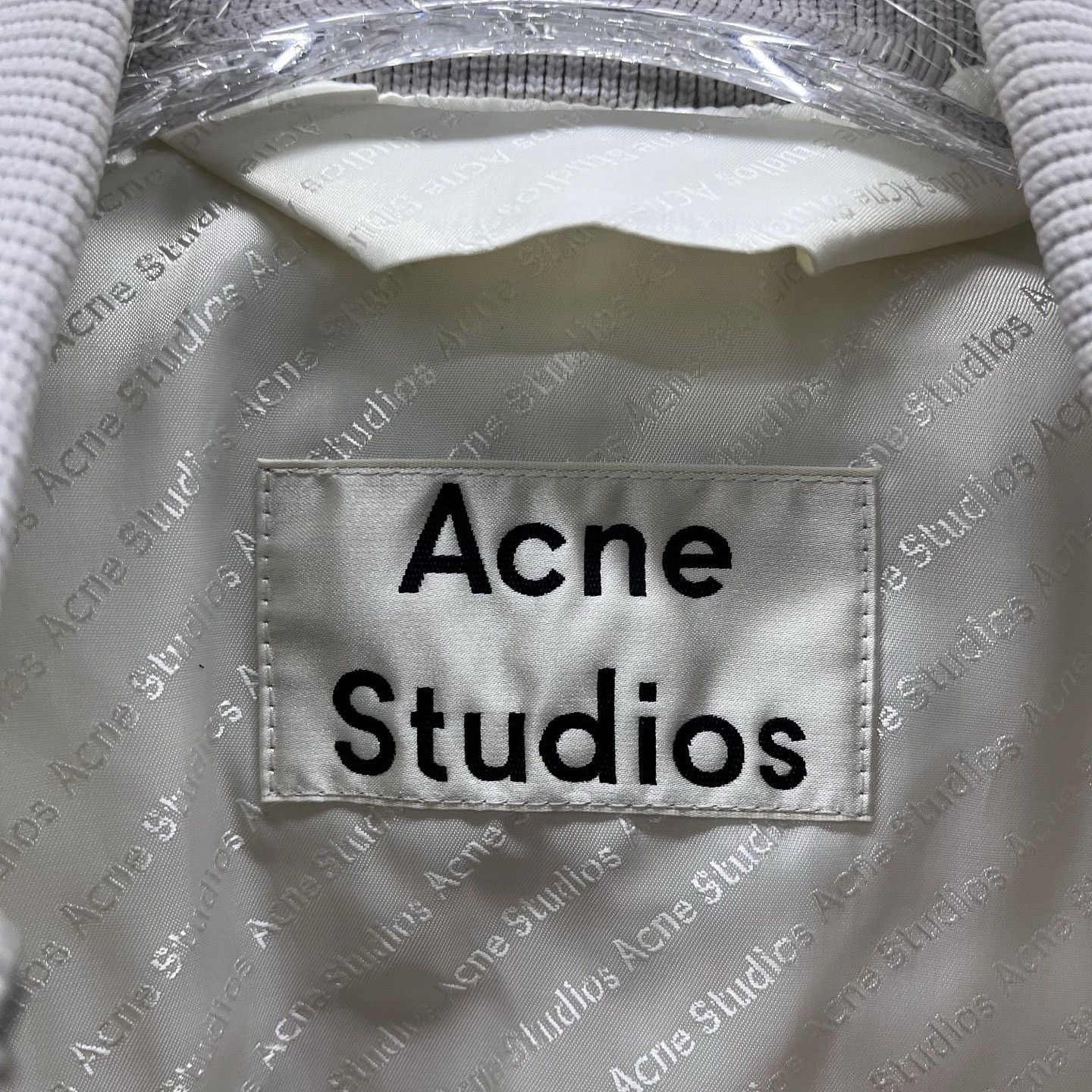 Acne Studios Acne Studios Nylon Bomber Jacket White Size 34 Size XS / US 0-2 / IT 36-38 - 3 Thumbnail