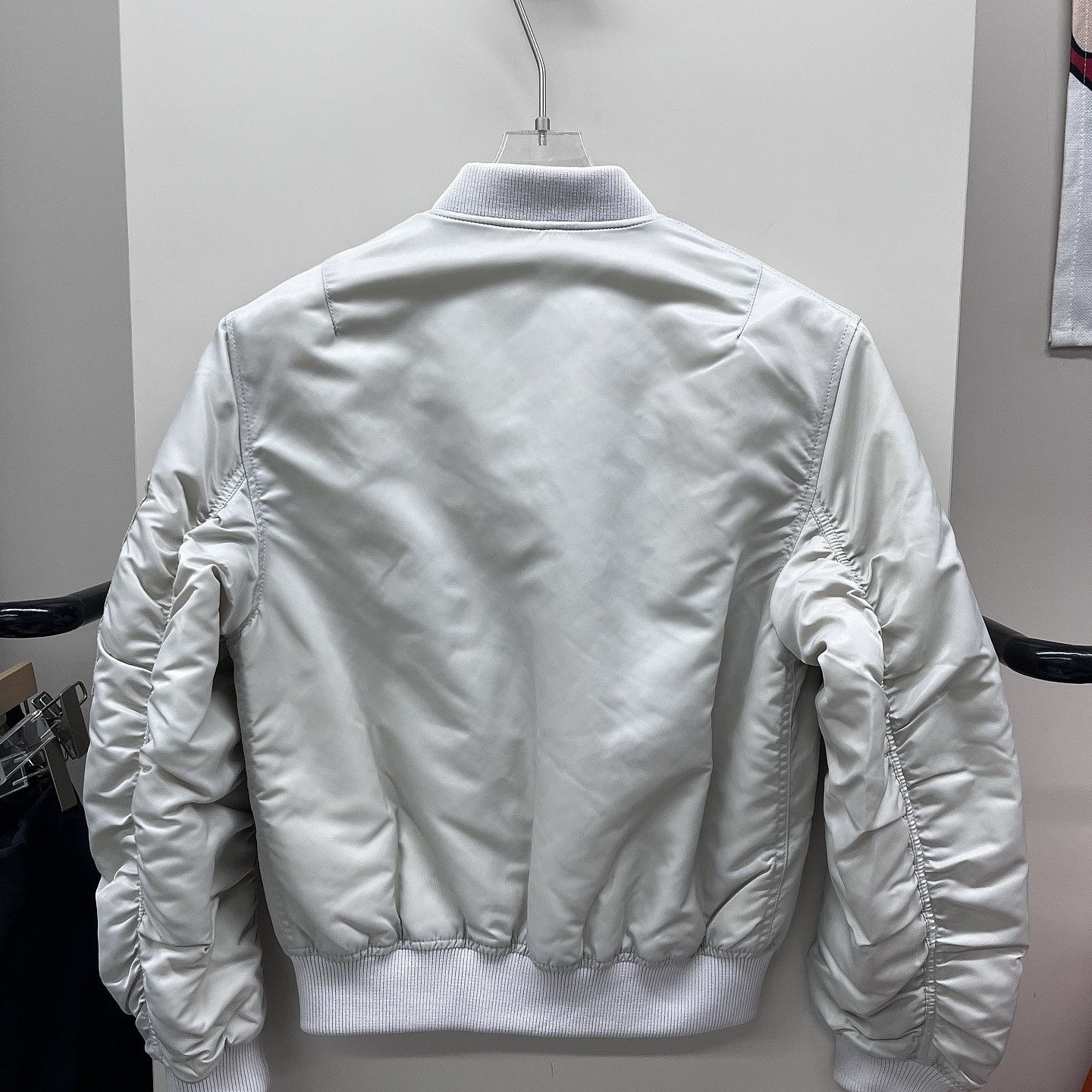 Acne Studios Acne Studios Nylon Bomber Jacket White Size 34 Size XS / US 0-2 / IT 36-38 - 2 Thumbnail