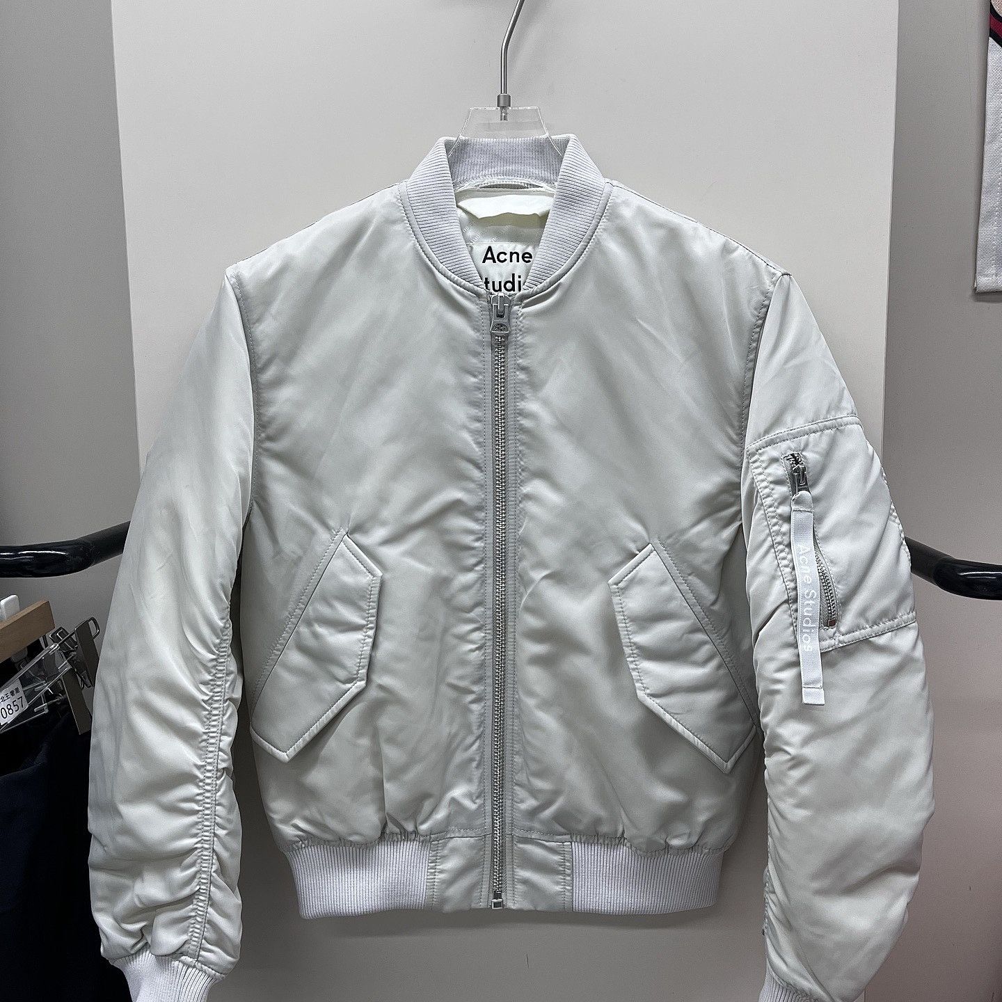 Acne Studios Acne Studios Nylon Bomber Jacket White Size 34 Size XS / US 0-2 / IT 36-38 - 7 Thumbnail