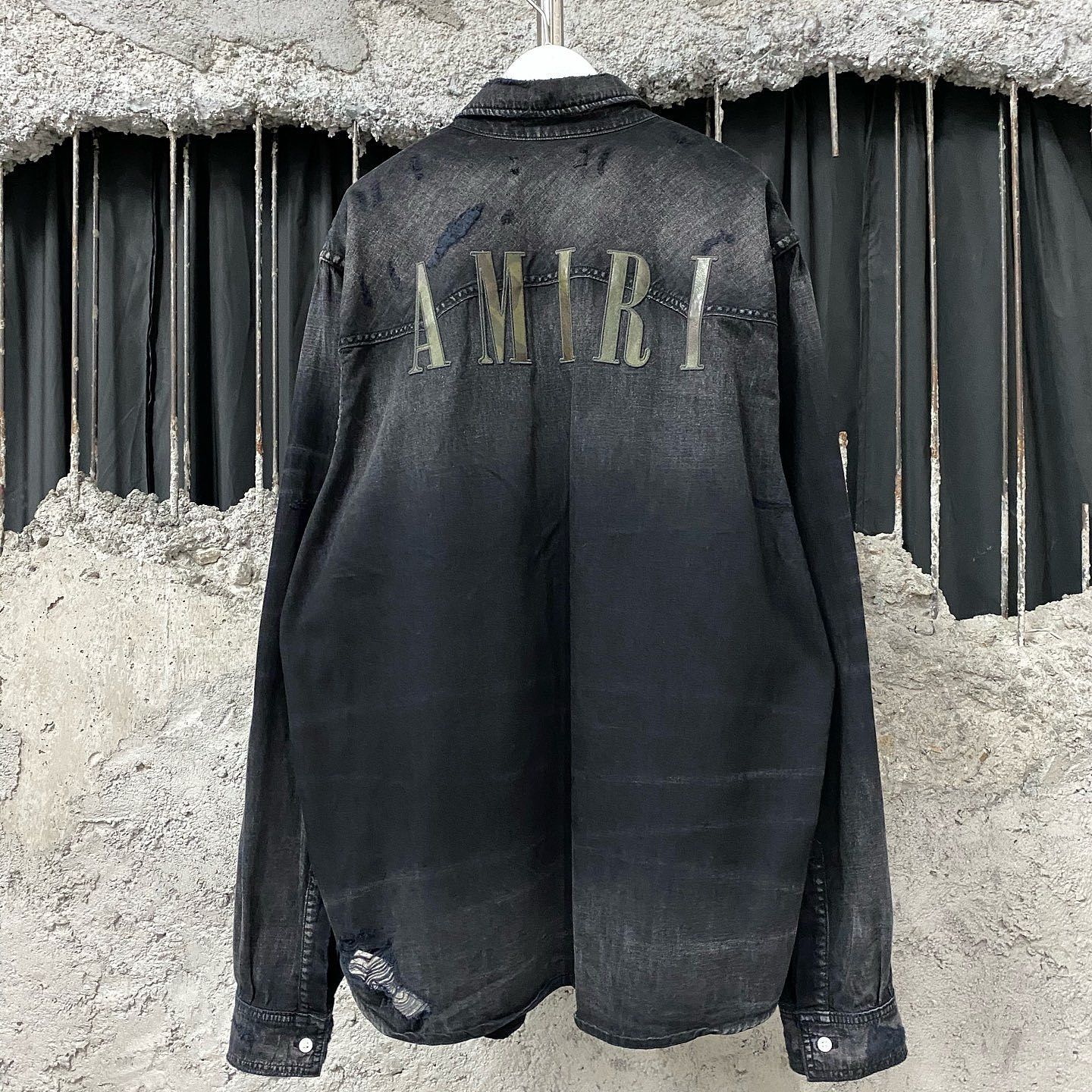 Amiri Amiri Camo Logo Distressed Denim Jacket Size XL Size US XL / EU 56 / 4 - 2 Thumbnail