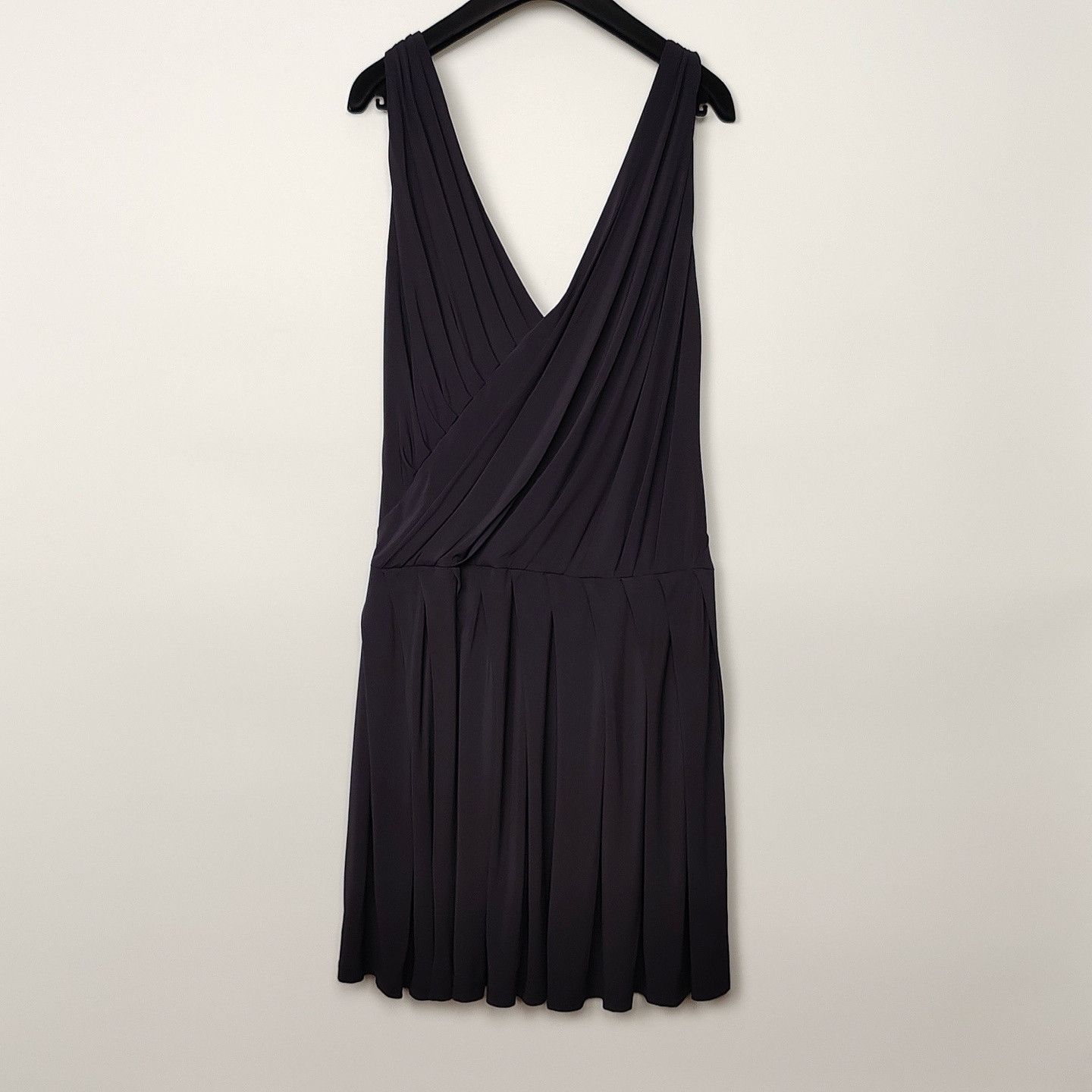 Celine Celine Black Sleeveless V-Neck Mini Dress Size 36 Size XS / US 0-2 / IT 36-38 - 2 Thumbnail