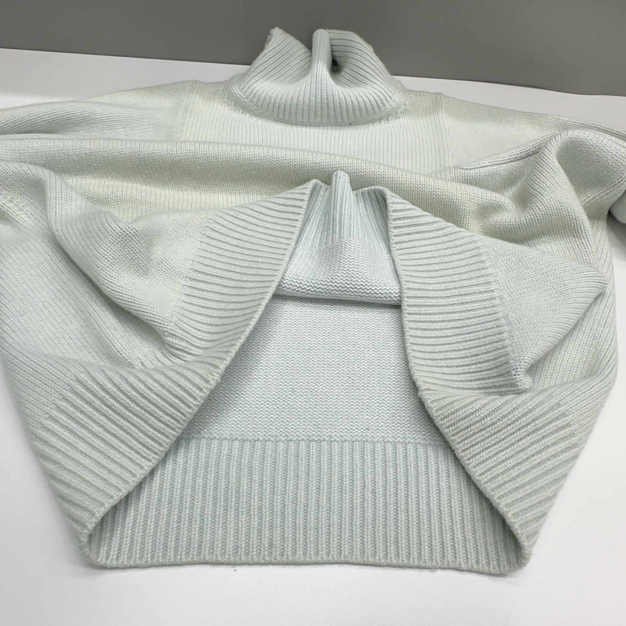 Celine CELINE Cashmere Blend Turtleneck Sweater XS Size XS / US 0-2 / IT 36-38 - 8 Thumbnail