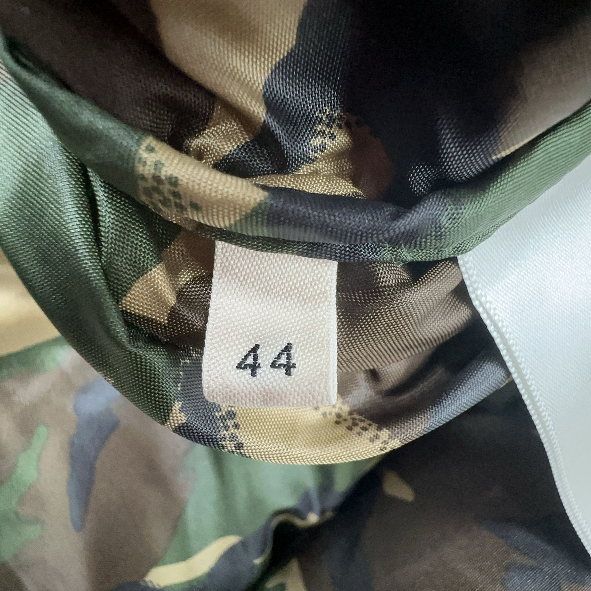 Celine CELINE Camo Puffer Jacket Size S Size US S / EU 44-46 / 1 - 5 Thumbnail