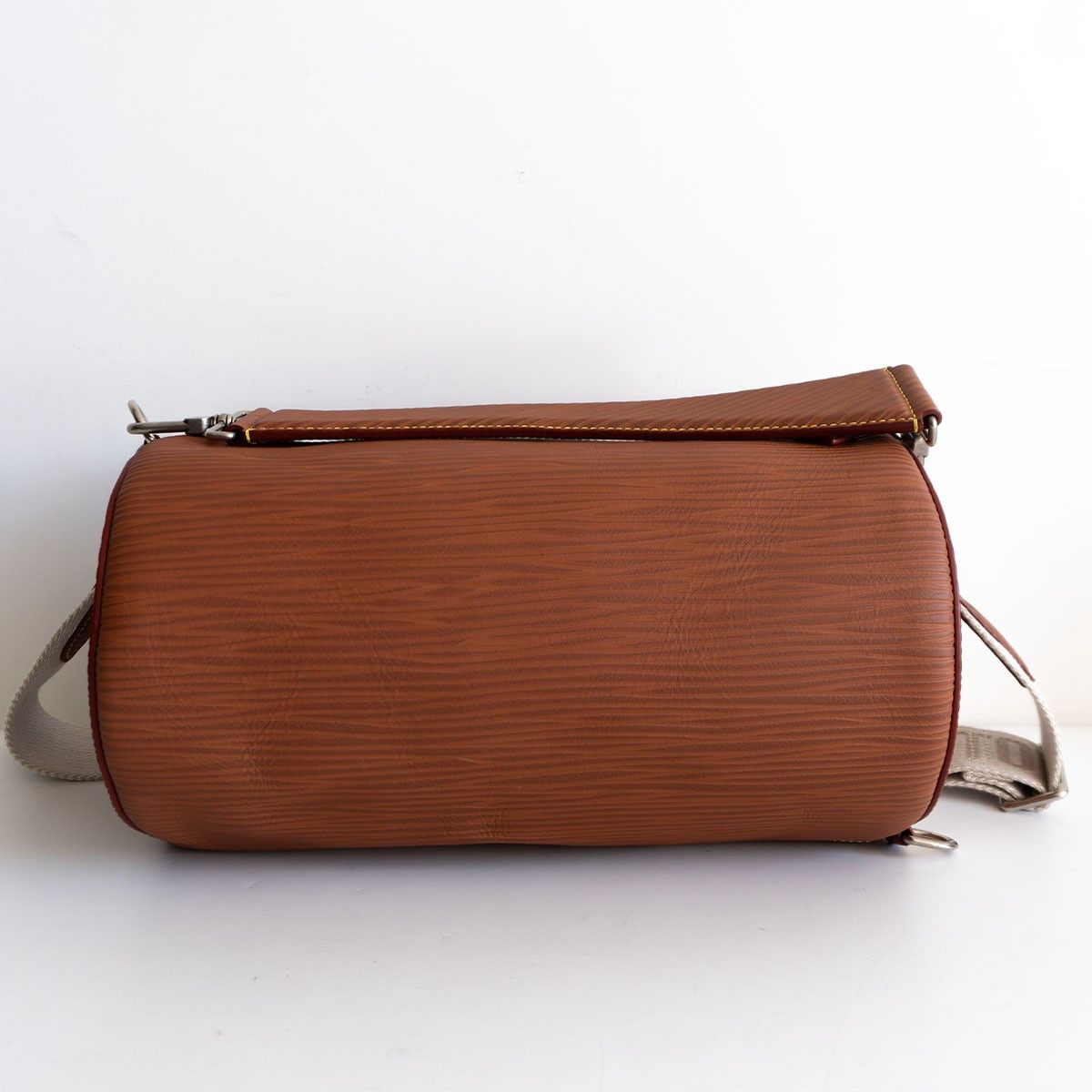 Louis Vuitton Louis Vuitton Epi XL Soft Duffle Bag Size US XL / EU 56 / 4 - 3 Thumbnail