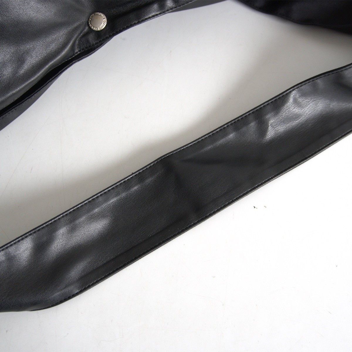 Comme des Garcons Comme des Garcons Synthetic Leather Shoulder Size ONE SIZE - 6 Thumbnail