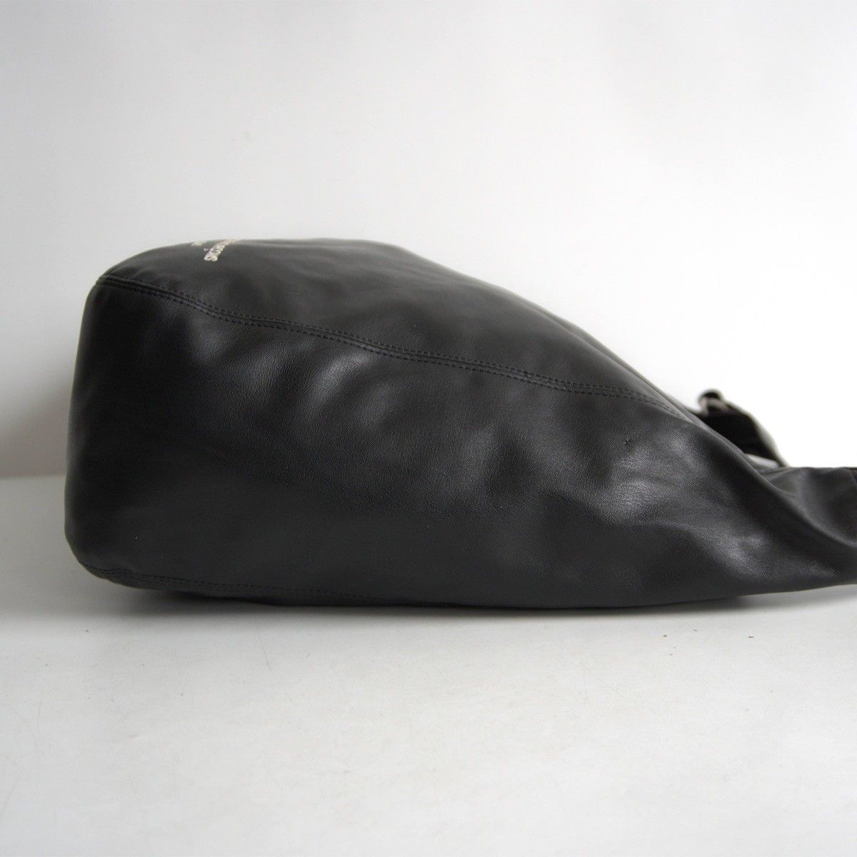 Comme des Garcons Comme des Garcons Synthetic Leather Shoulder Size ONE SIZE - 4 Thumbnail