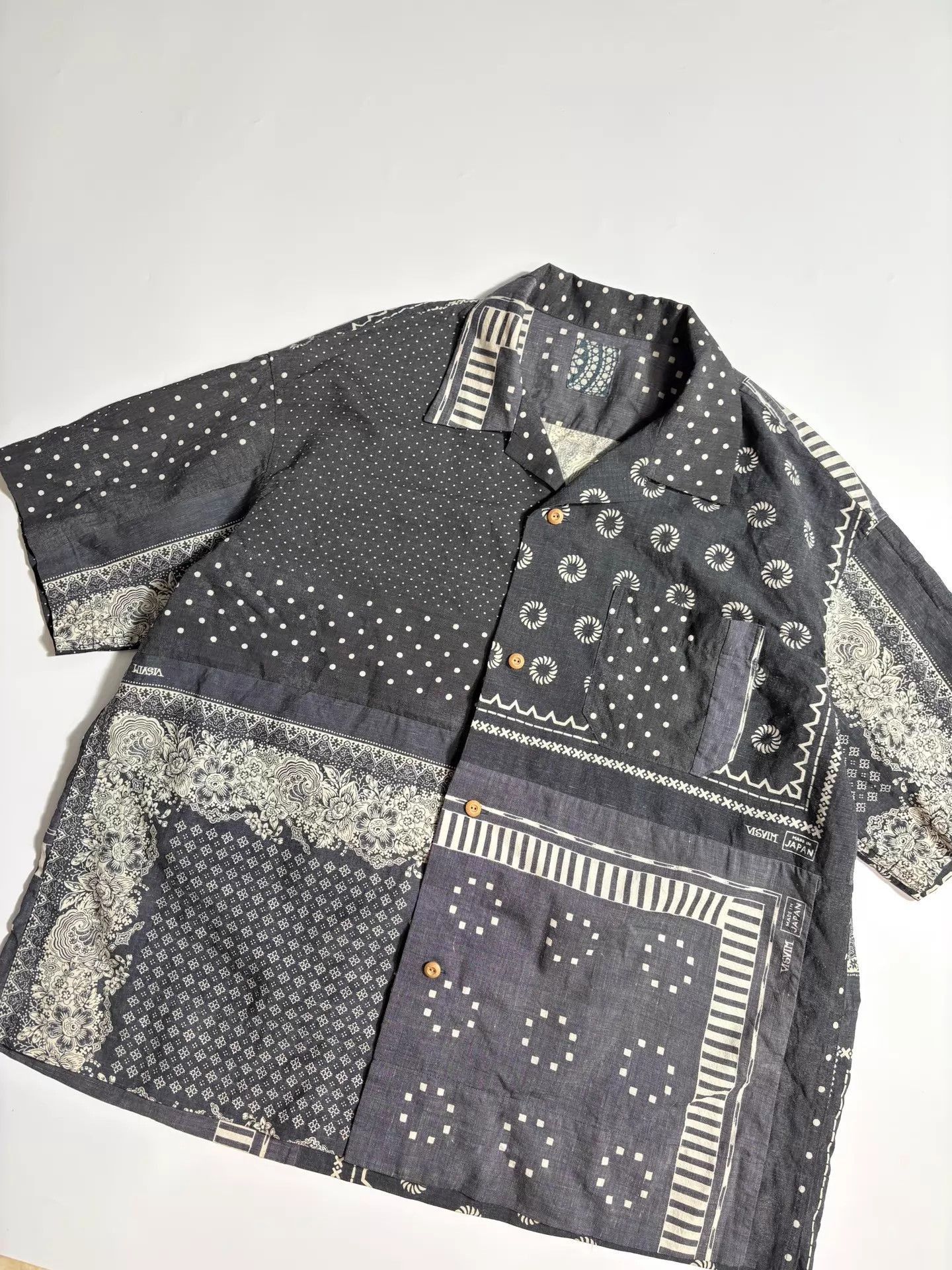 Visvim Colorblock Mud Dye Button-Up Shirt Size US L / EU 52-54 / 3 - 2 Thumbnail