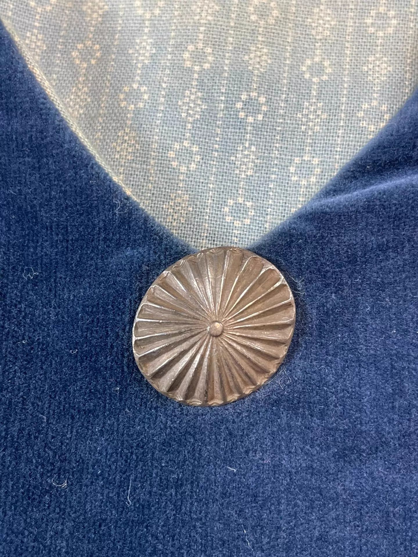 Visvim Velvet Button Sweatshirt in Blue Size US S / EU 44-46 / 1 - 4 Thumbnail