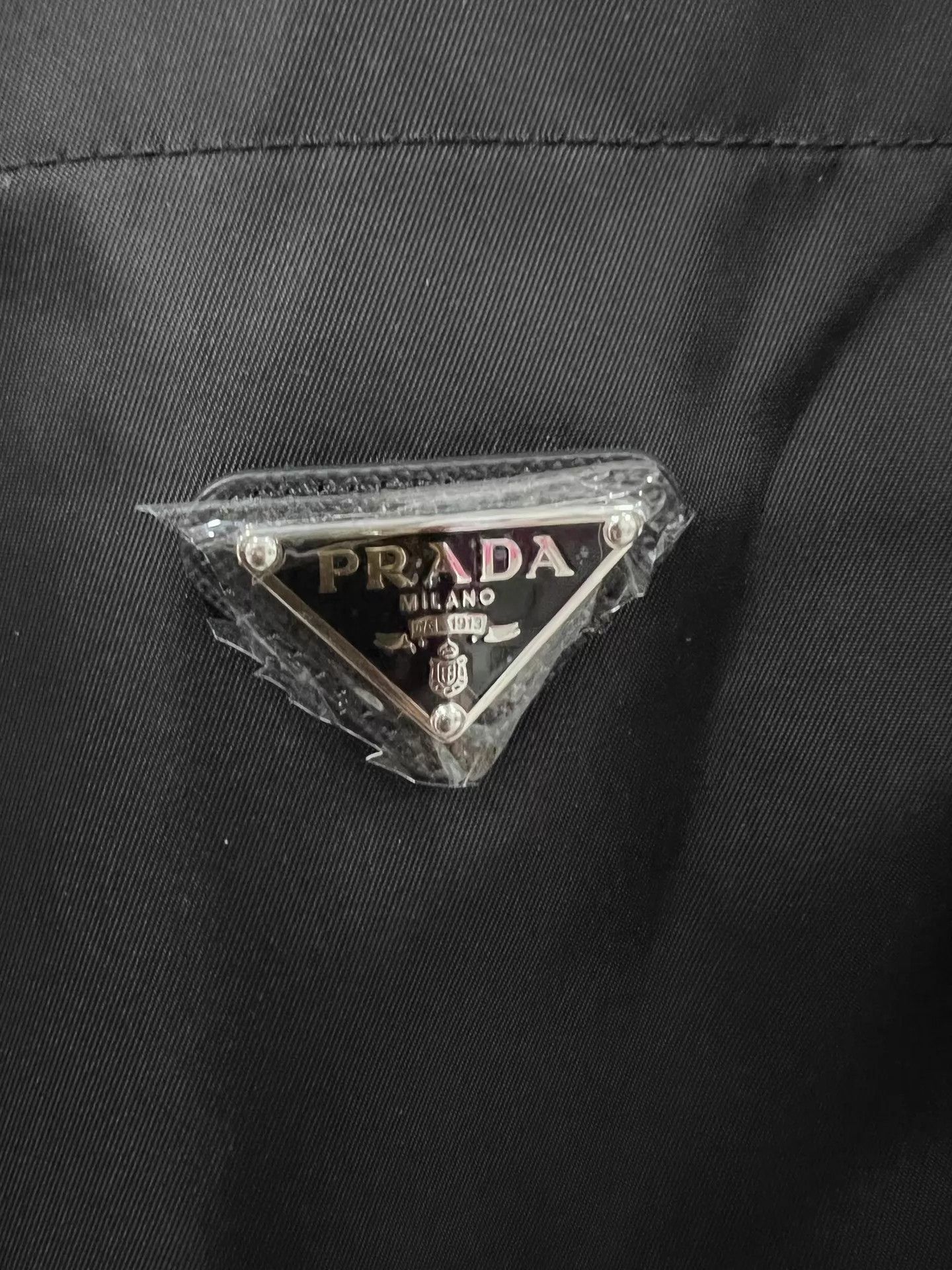 Prada Re-Nylon Triangle Logo Long Sleeve Shirt Size US L / EU 52-54 / 3 - 4 Thumbnail