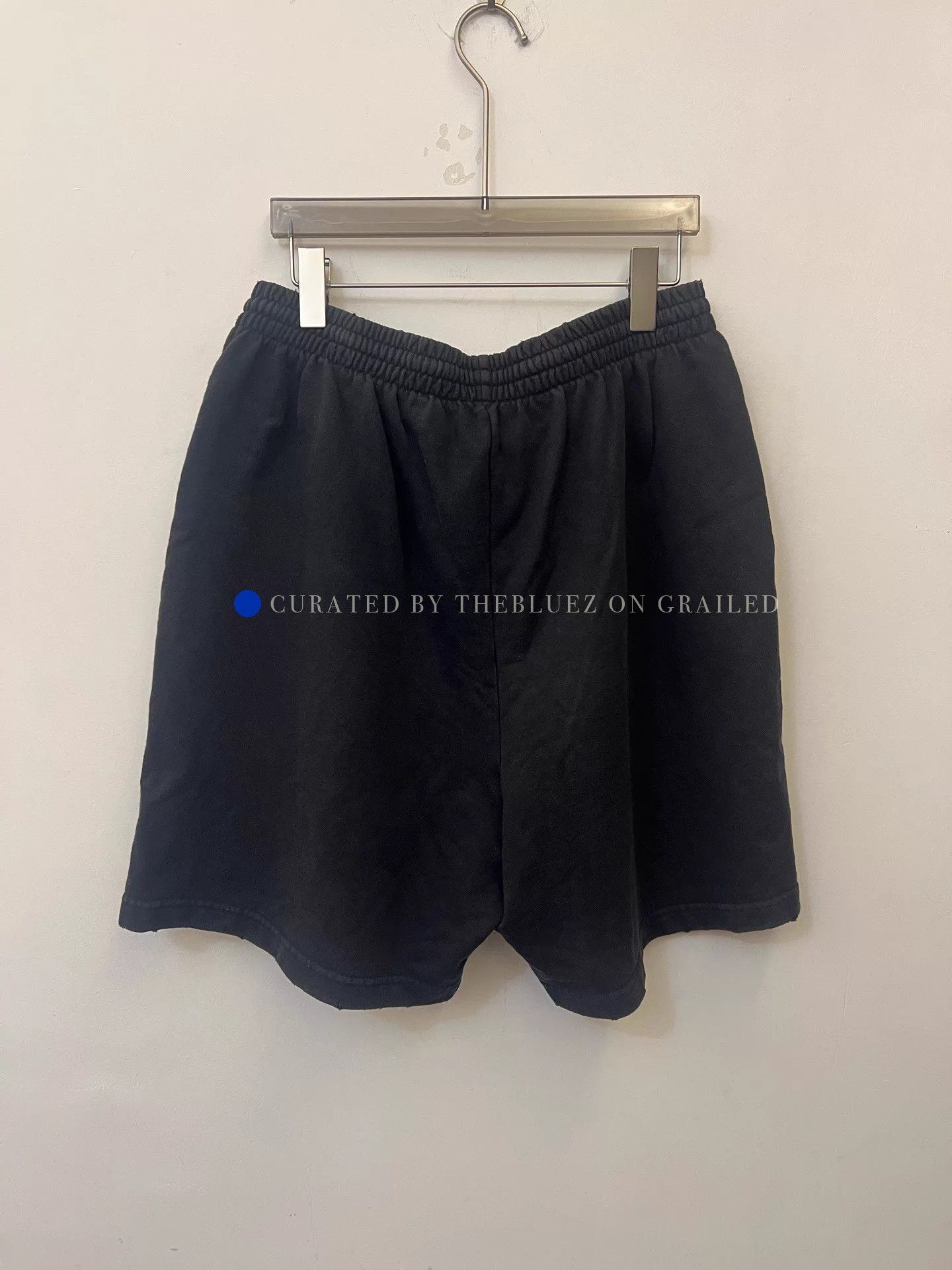 Balenciaga Distressed Black Embroidered Shorts Size US 30 / EU 46 - 4 Thumbnail