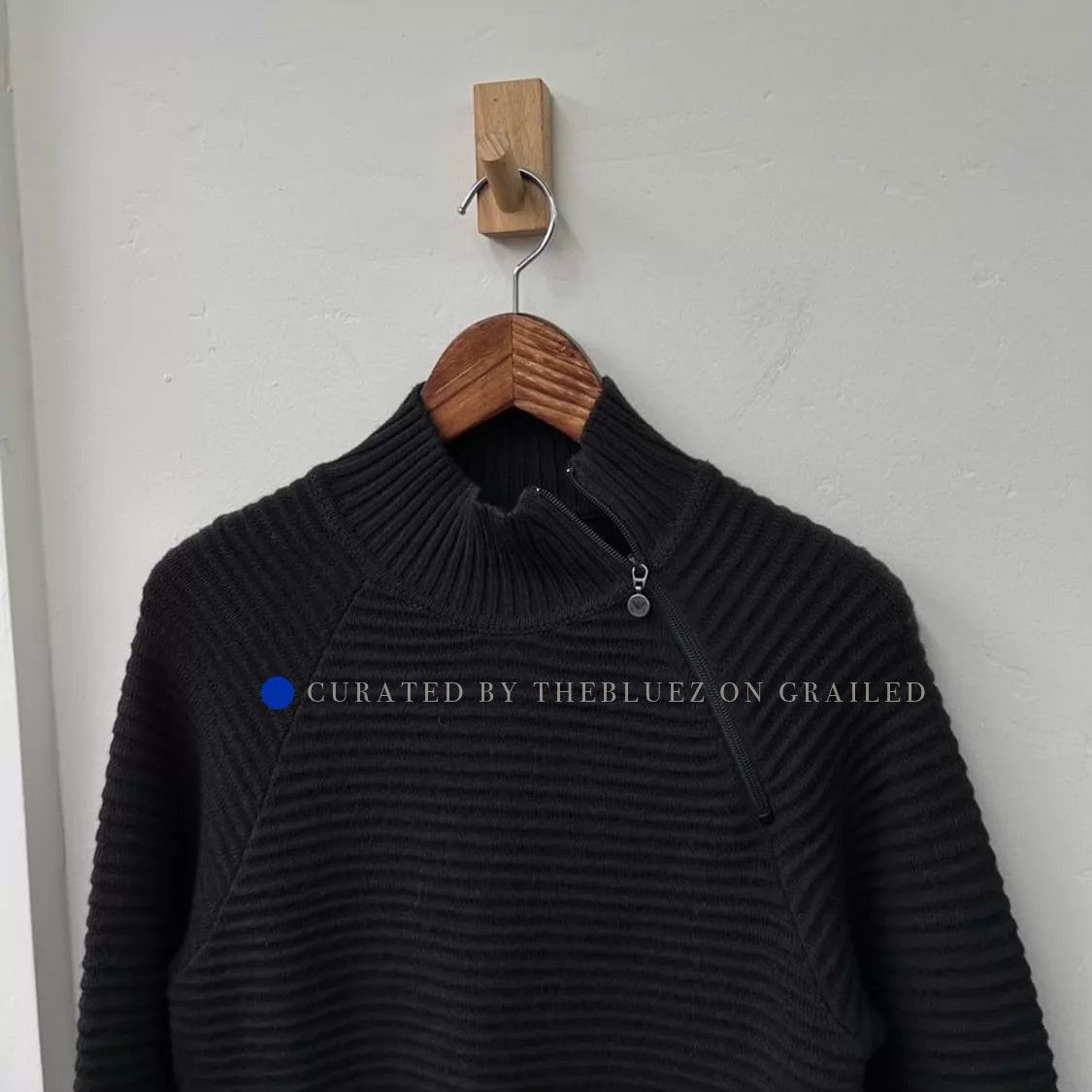 Armani Vintage Deconstructed Knit Sweater Size US S / EU 44-46 / 1 - 2 Thumbnail