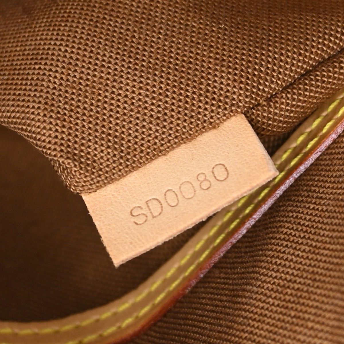 Louis Vuitton Louis Vuitton Alma Handbag Monogram Canvas Size ONE SIZE - 5 Thumbnail