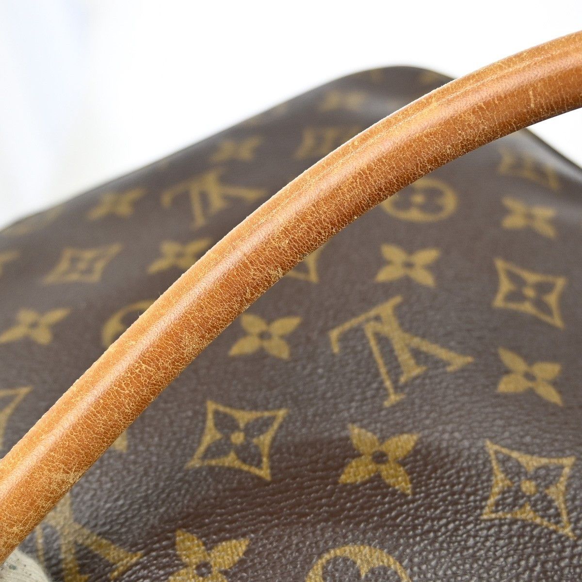 Louis Vuitton Louis Vuitton Monogram Looping Handbag Monogram Canvas Size ONE SIZE - 6 Thumbnail