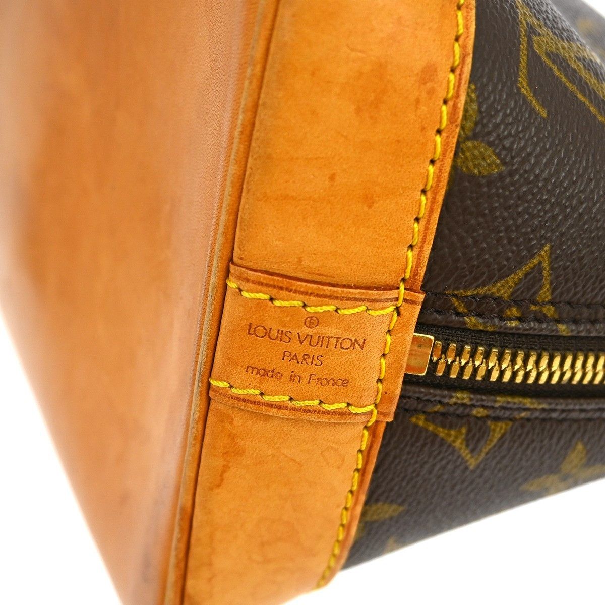 Louis Vuitton Louis Vuitton Alma Handbag Monogram Canvas Size ONE SIZE - 4 Thumbnail