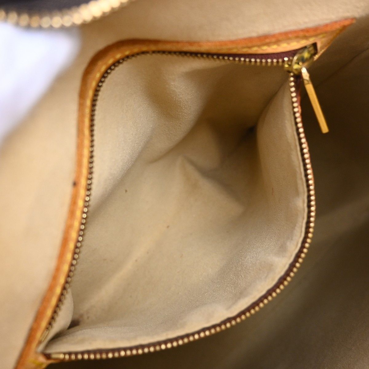 Louis Vuitton Louis Vuitton Monogram Looping Handbag Monogram Canvas Size ONE SIZE - 16 Thumbnail