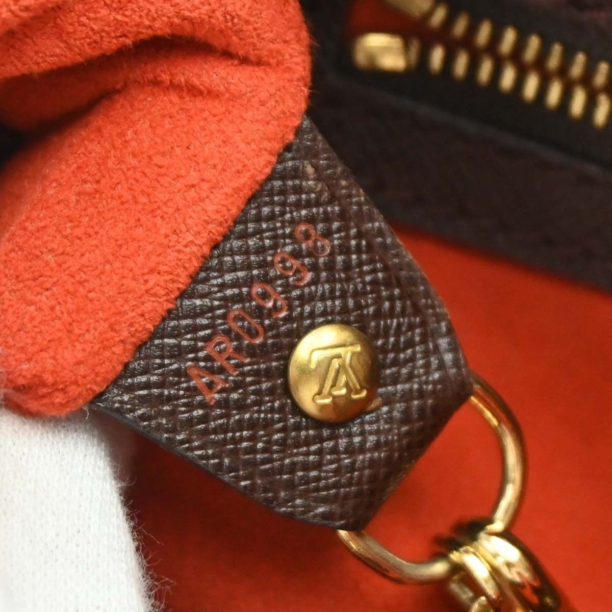 Louis Vuitton Louis Vuitton Marais Bucket Bag Damier Size ONE SIZE - 5 Thumbnail