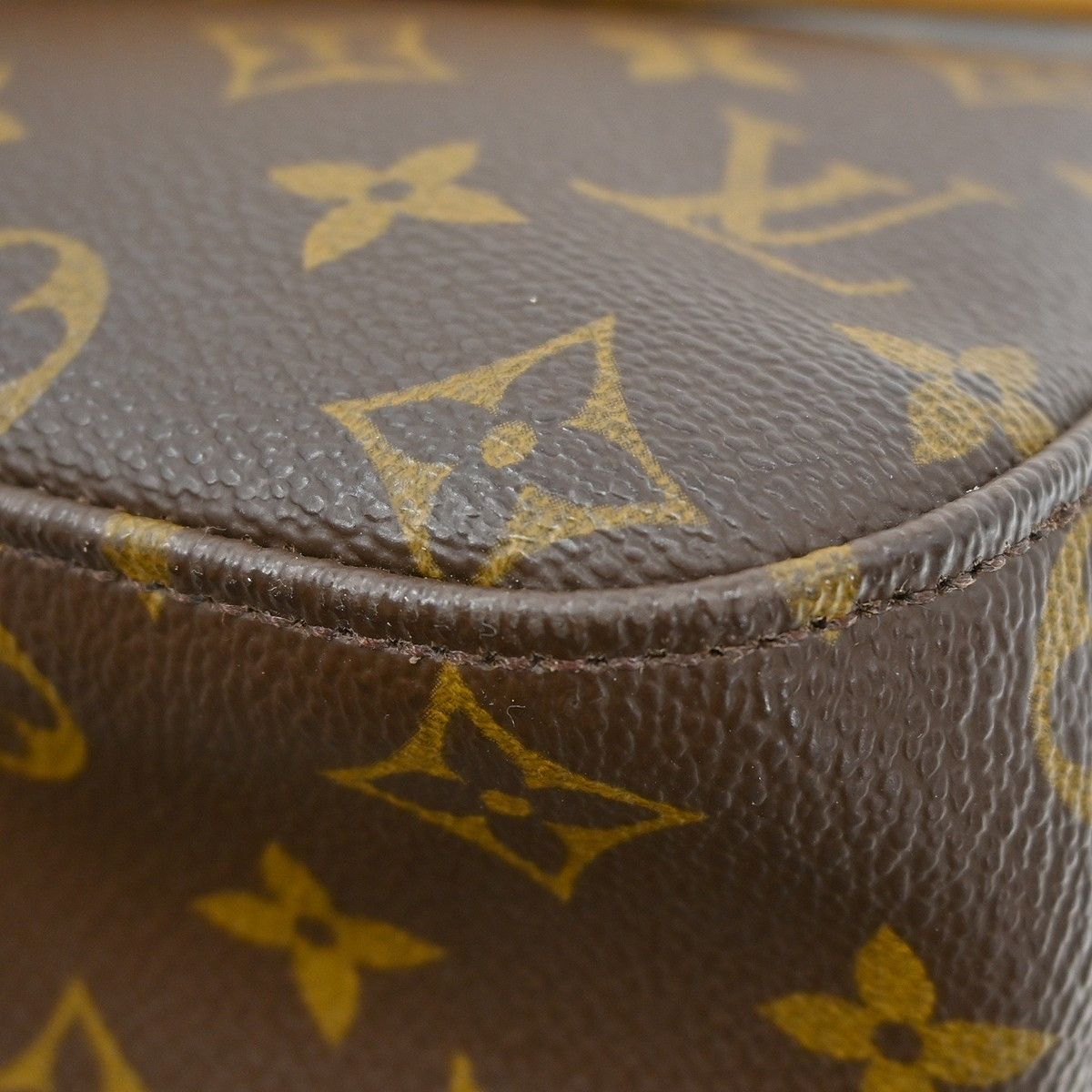 Louis Vuitton Louis Vuitton Monogram Looping Handbag Monogram Canvas Size ONE SIZE - 8 Thumbnail