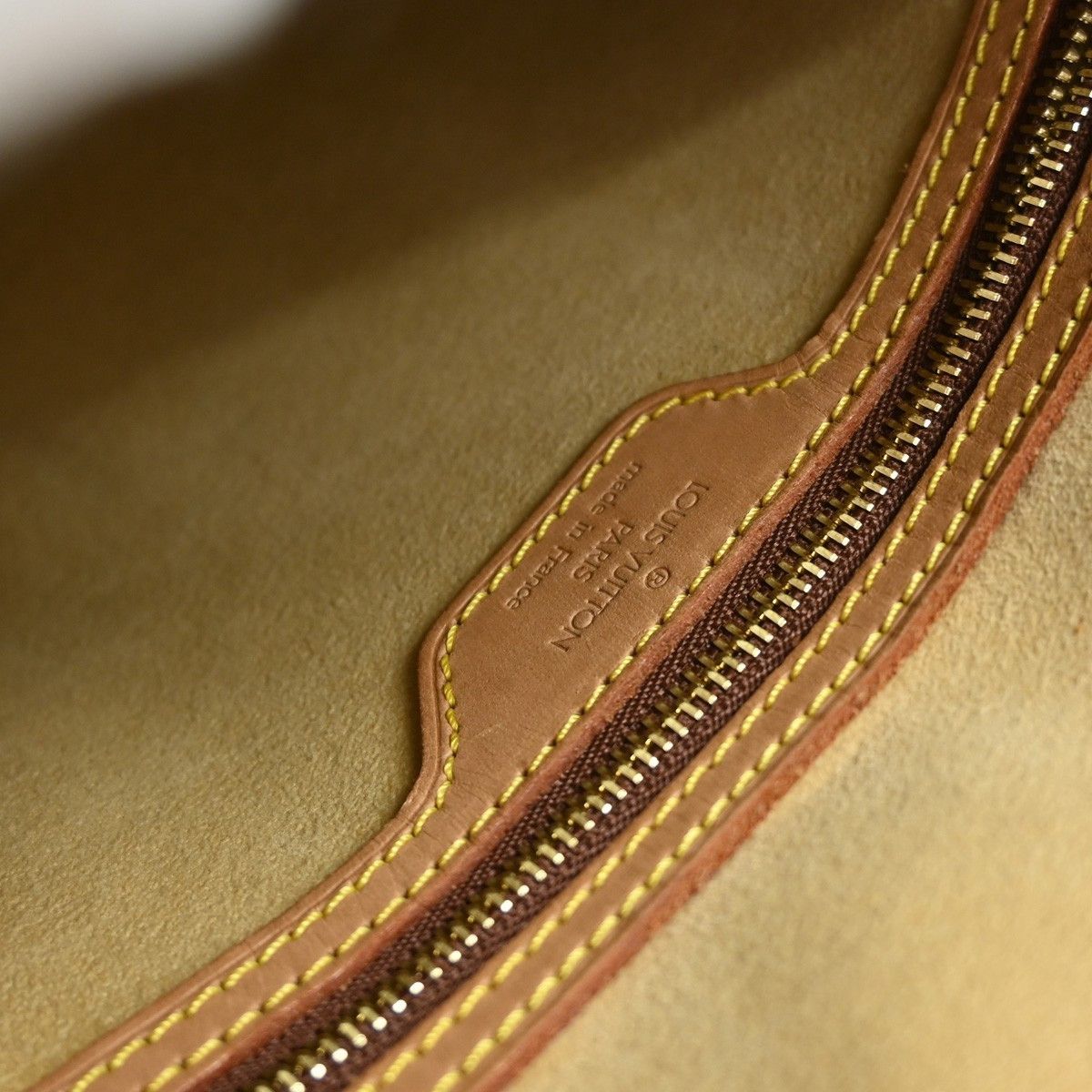 Louis Vuitton Louis Vuitton Monogram Looping Handbag Monogram Canvas Size ONE SIZE - 5 Thumbnail