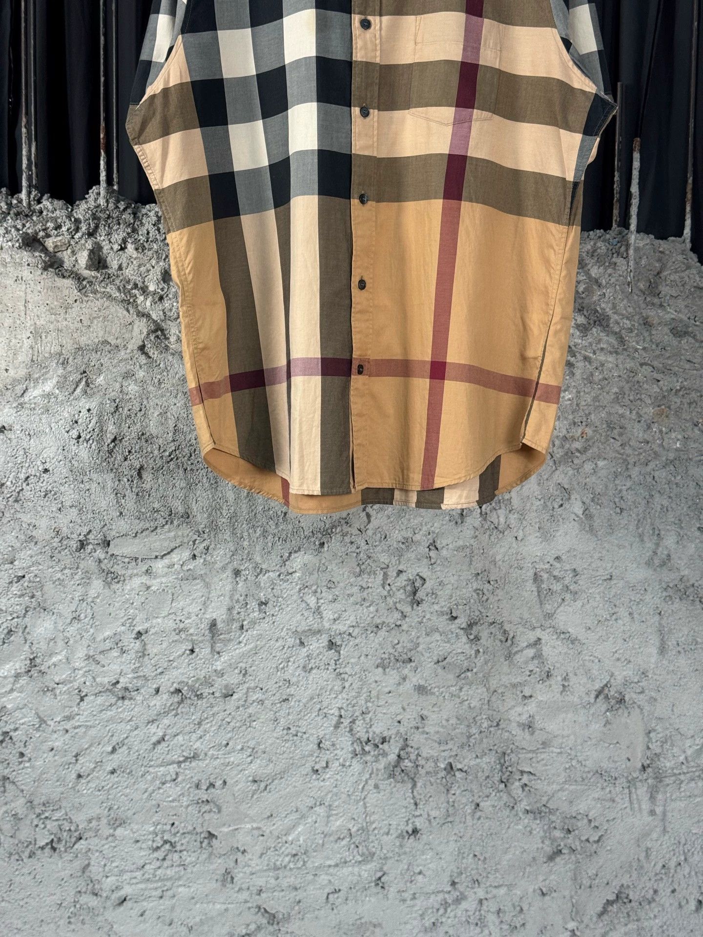 Burberry Multi Check Short Sleeve Shirt in XL Size US XL / EU 56 / 4 - 4 Thumbnail