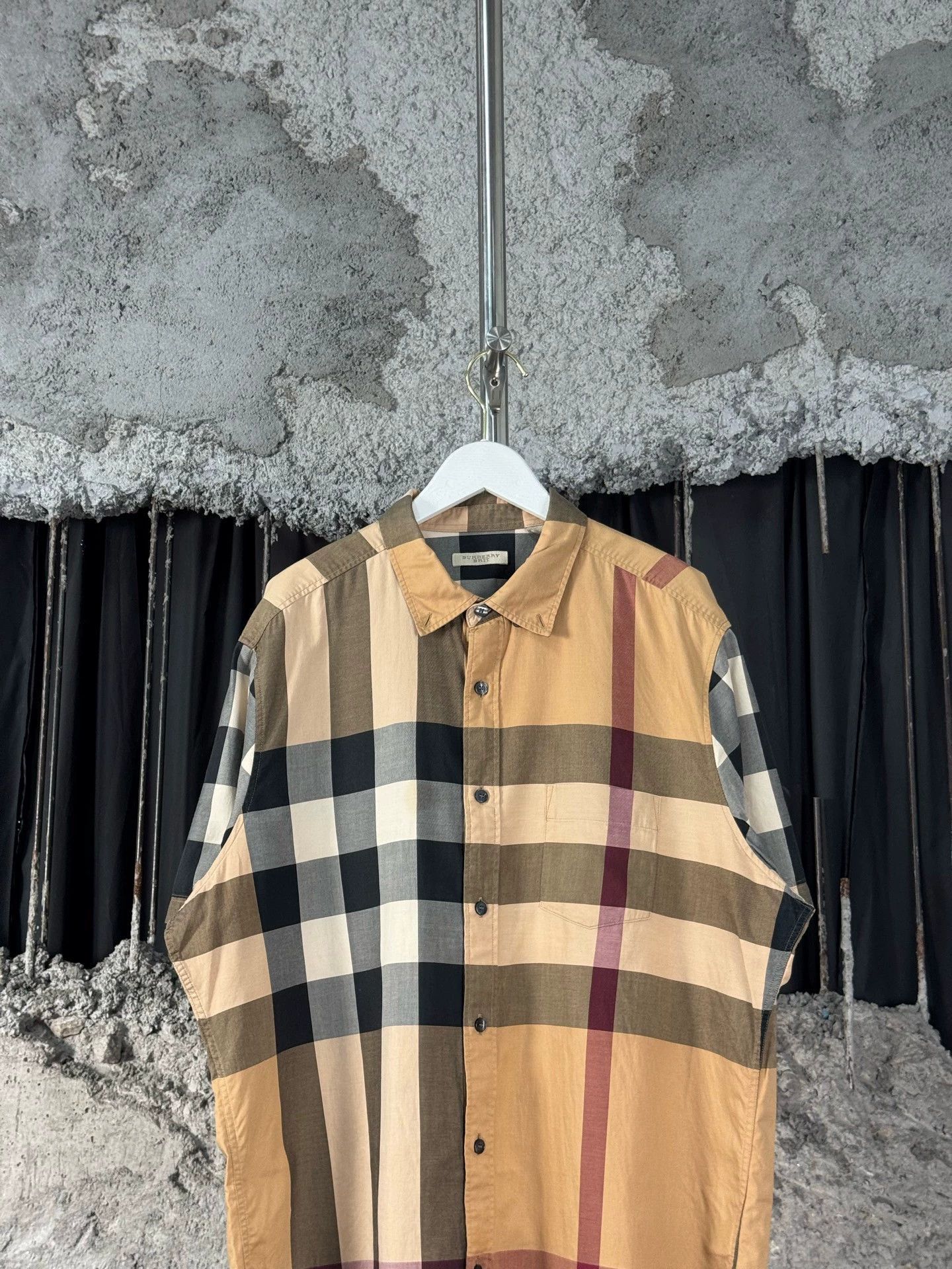 Burberry Multi Check Short Sleeve Shirt in XL Size US XL / EU 56 / 4 - 3 Thumbnail