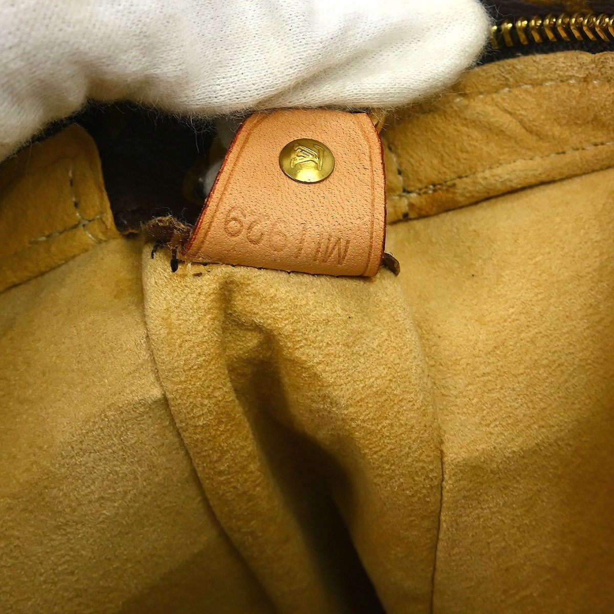 Louis Vuitton Louis Vuitton Monogram Looping Handbag Monogram Canvas Size ONE SIZE - 5 Thumbnail