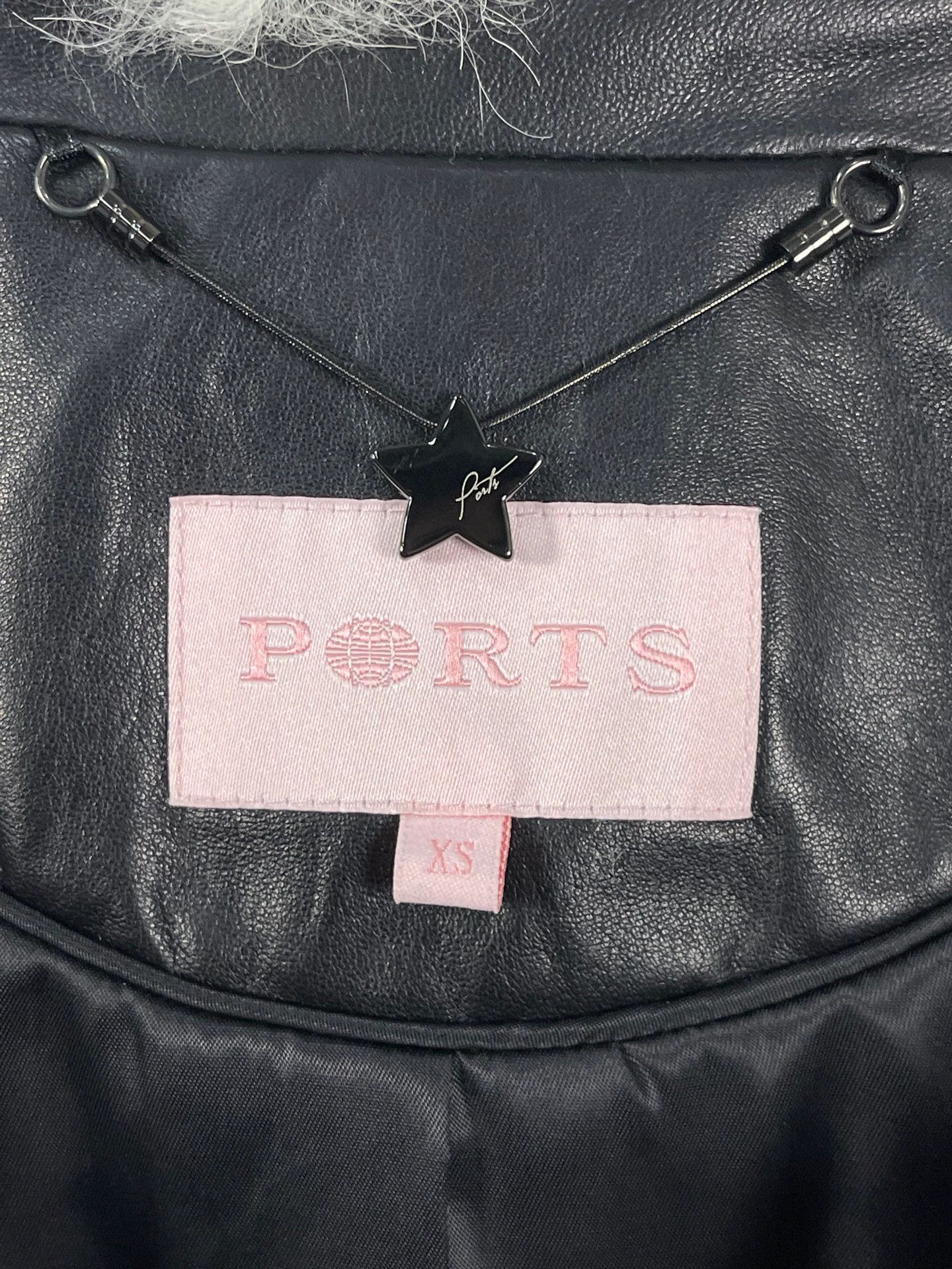 Porter Black Shearling Jacket in Size XS Size US XS / EU 42 / 0 - 6 Thumbnail