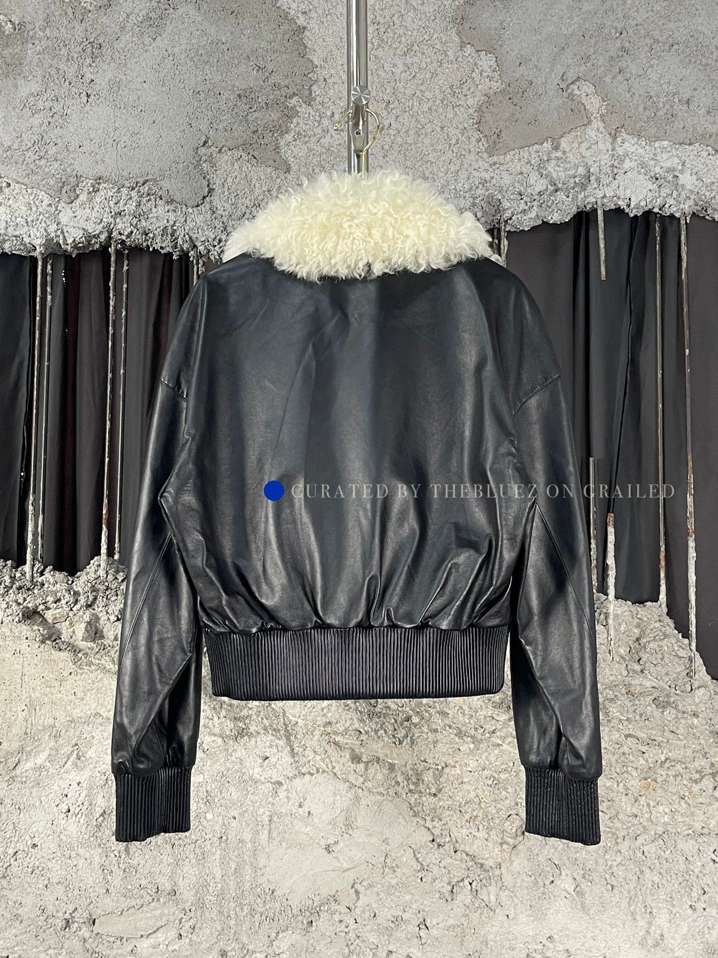 Porter Black Shearling Jacket in Size XS Size US XS / EU 42 / 0 - 2 Thumbnail