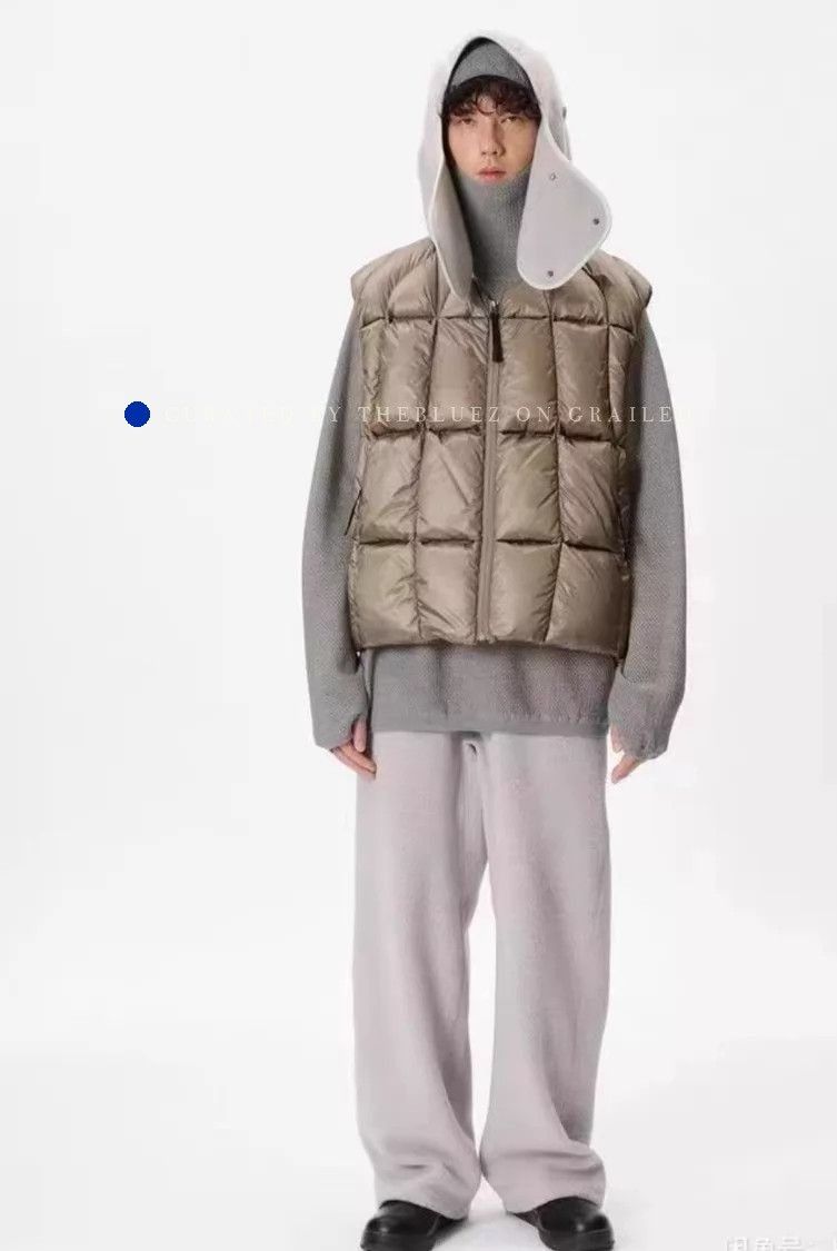 Goldwin Lightweight Down Vest in Beige Size US M / EU 48-50 / 2 - 2 Thumbnail