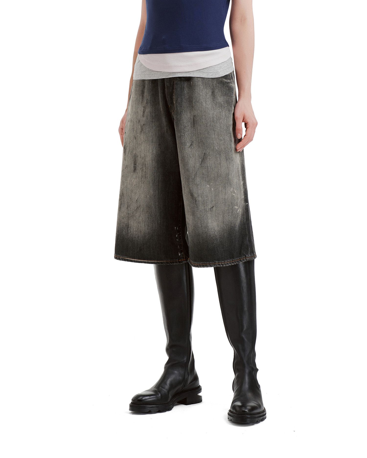 Acne Studios Acne Studios Distressed Design Denim Shorts Size 24" / US 00 / IT 34 - 3 Thumbnail