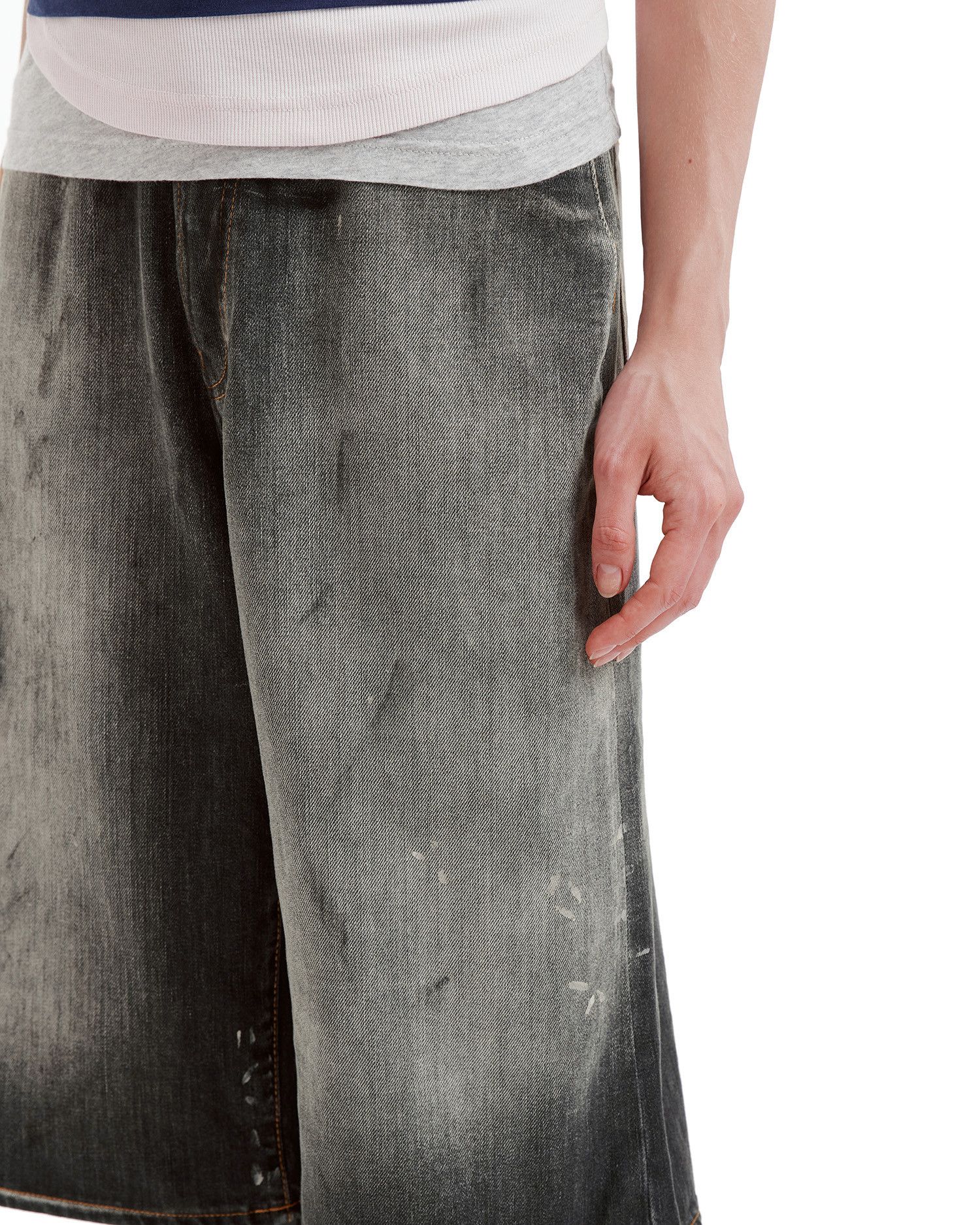 Acne Studios Acne Studios Distressed Design Denim Shorts Size 25" / US 0 / IT 36 - 5 Thumbnail