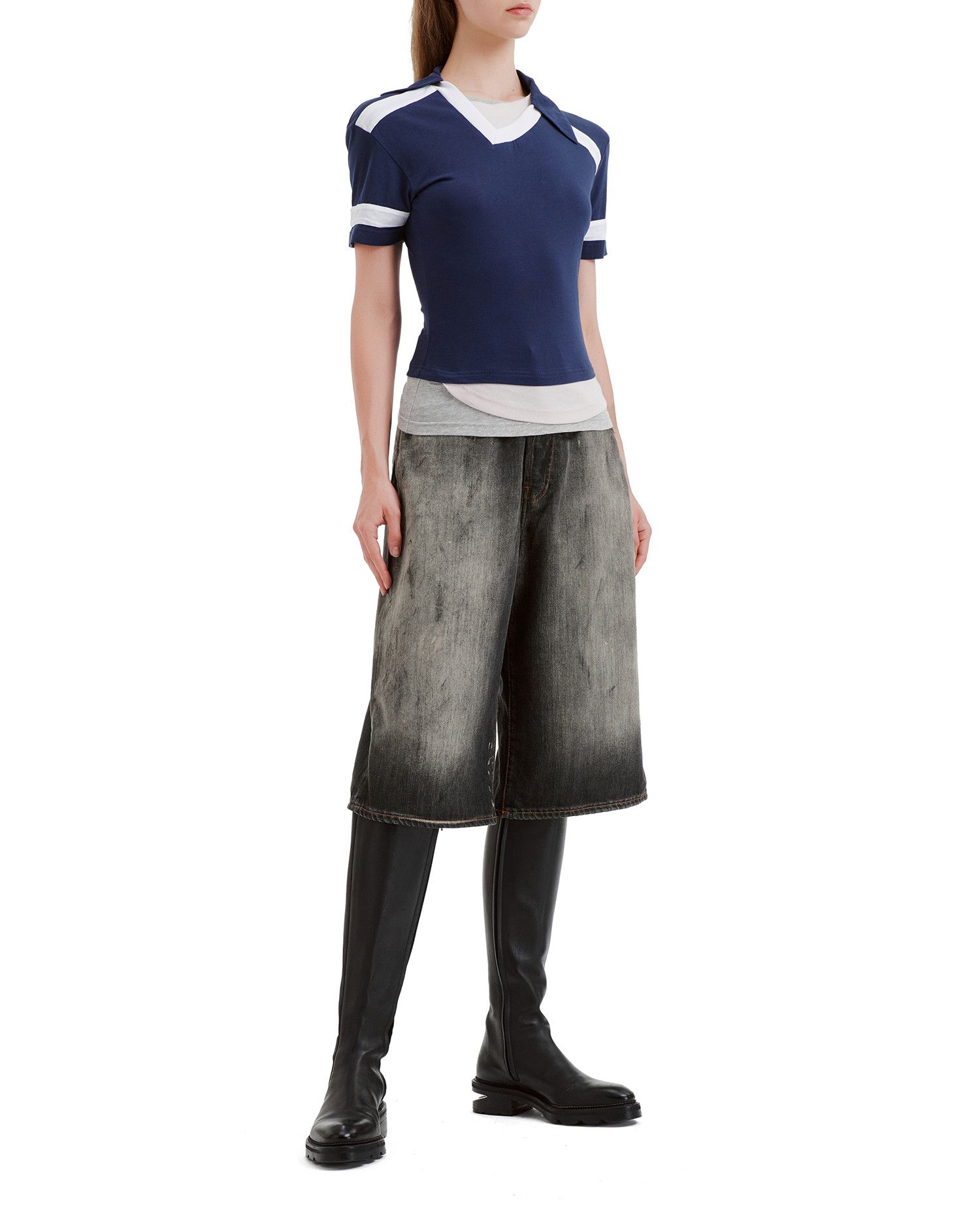 Acne Studios Acne Studios Distressed Design Denim Shorts Size 25" / US 0 / IT 36 - 2 Thumbnail
