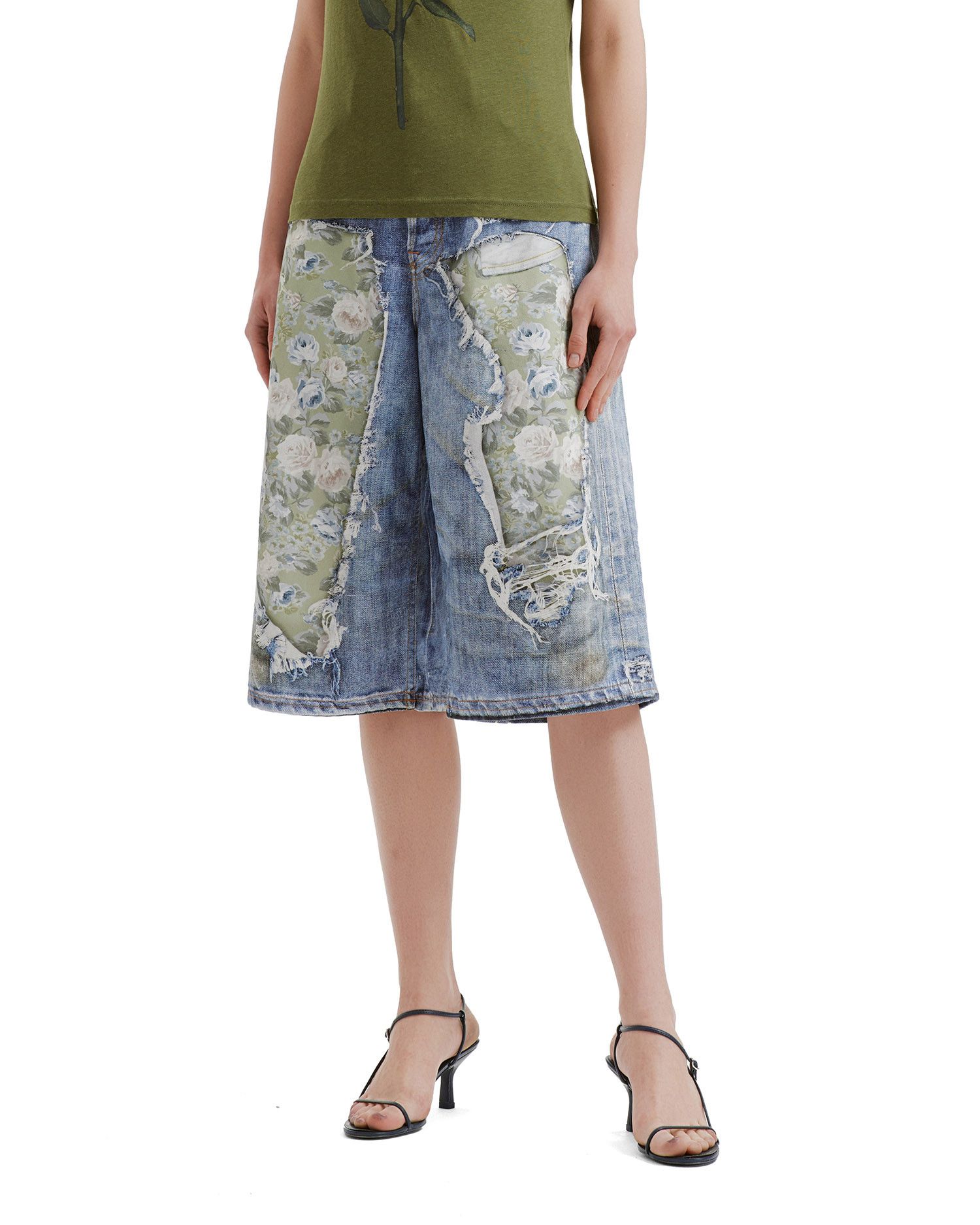 Acne Studios Acne Studios Ripped Floral Pieced Applied Denim Shorts Size 26" / US 2 / IT 38 - 3 Thumbnail